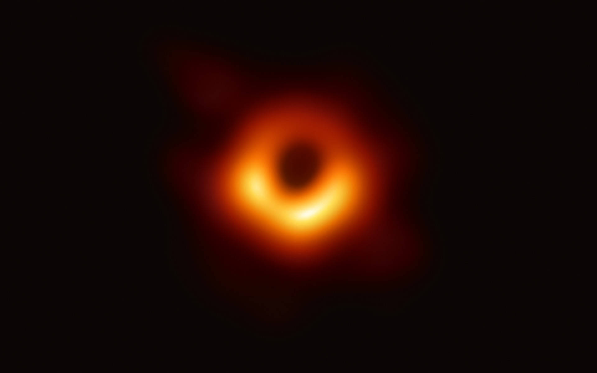 4K Черна дупка M87 Тапет
