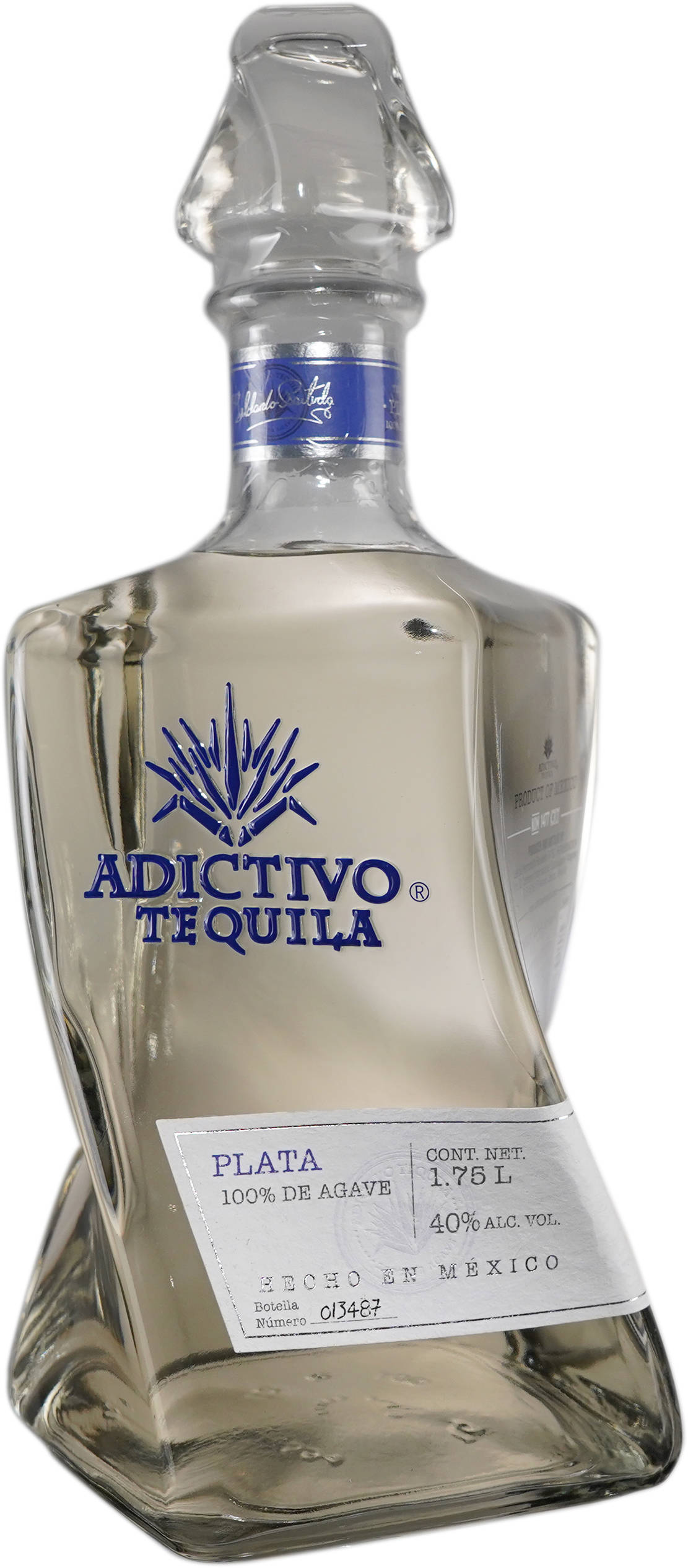 Adictivo Plata Tequila в прозрачна бутилка Тапет