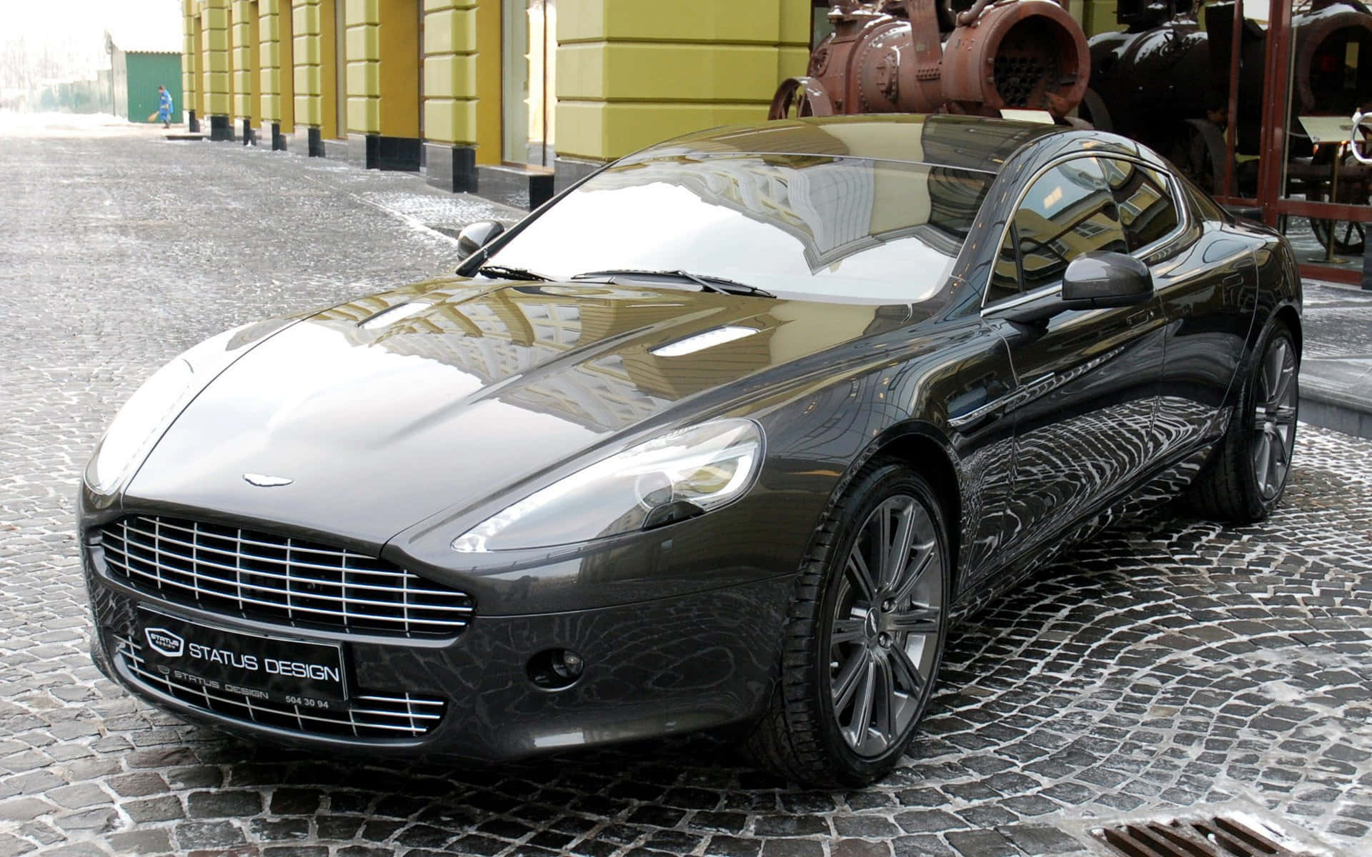 Aston Martin Rapide S – Изискан производителност и стил Тапет
