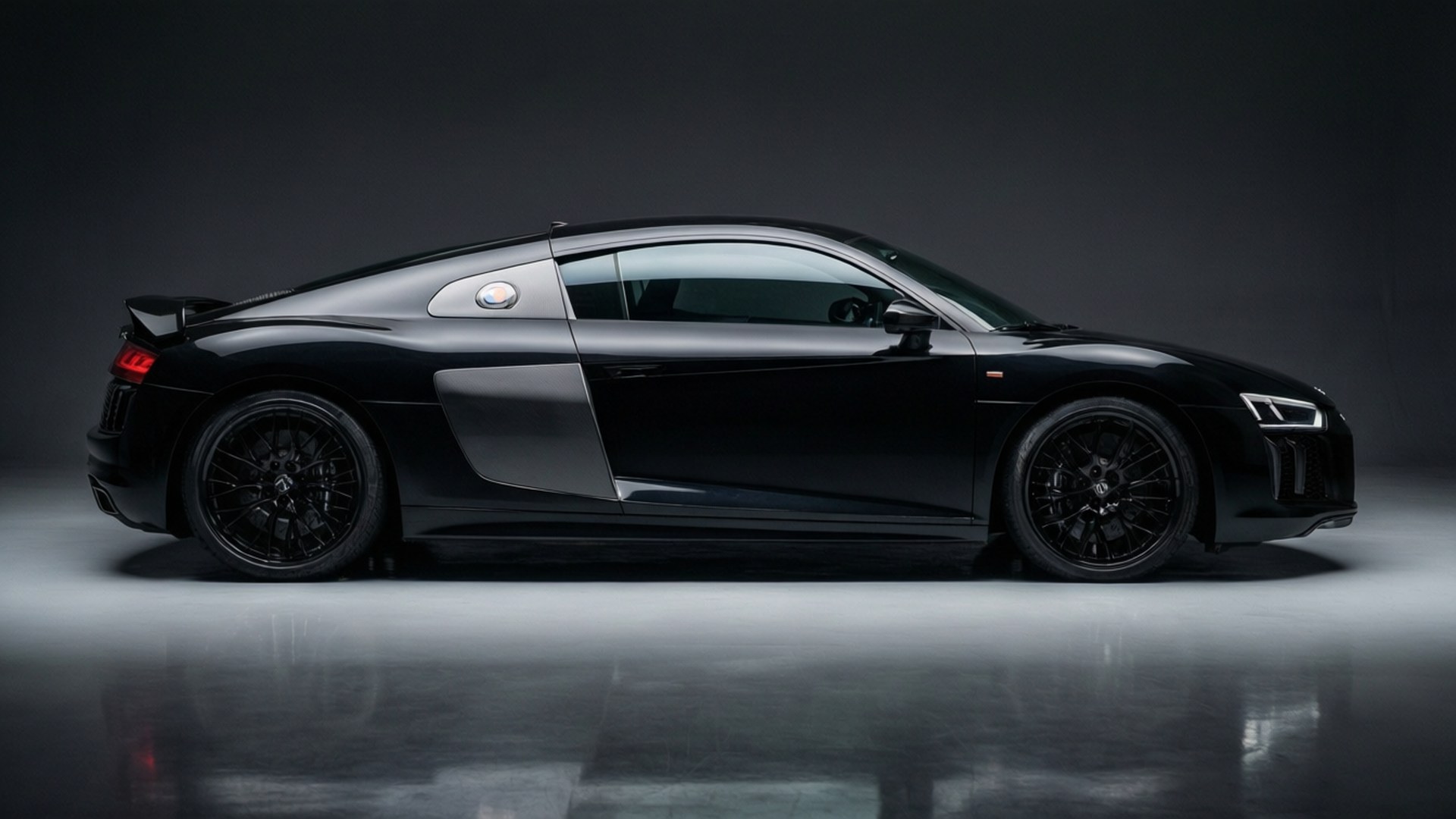 Audi R8 Студио Тапет