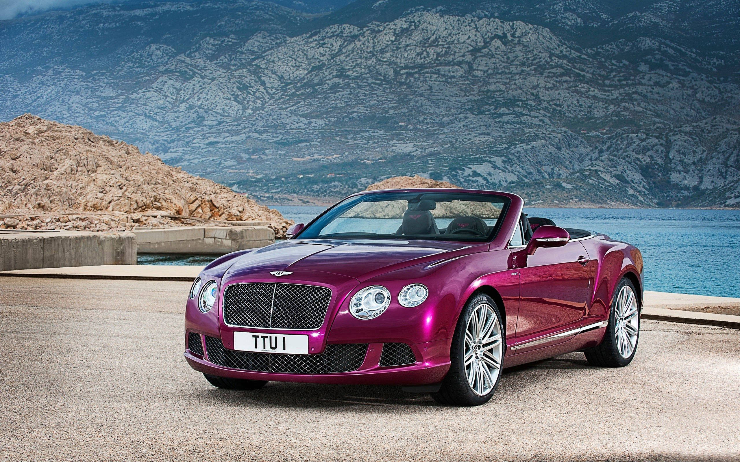 Класична елегантност в Bentley Continental GT от 2014 Тапет