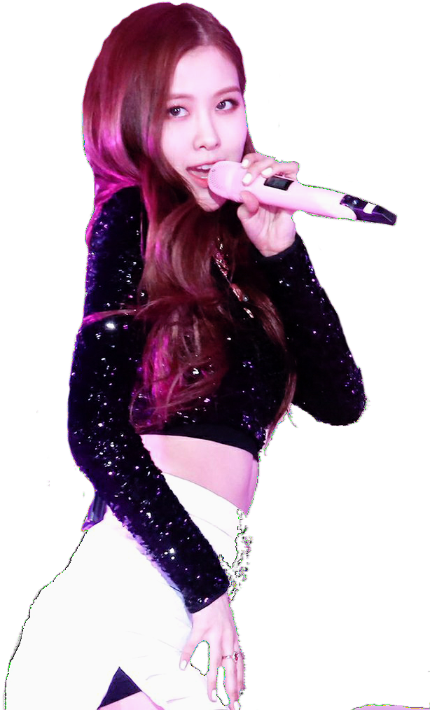 Членка на Blackpink пее на сцената.PNG Тапет