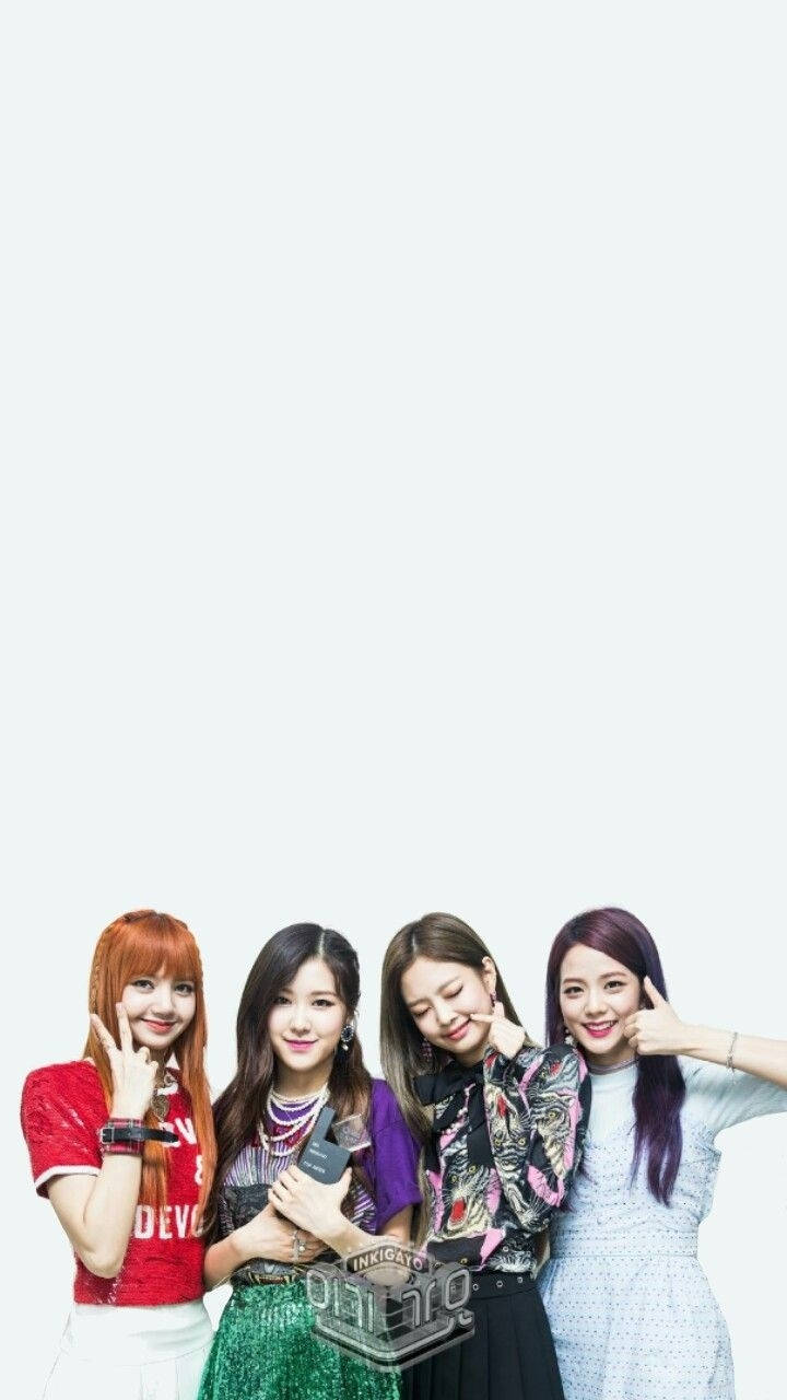 Членове на Blackpink в бяло негативно пространство Тапет