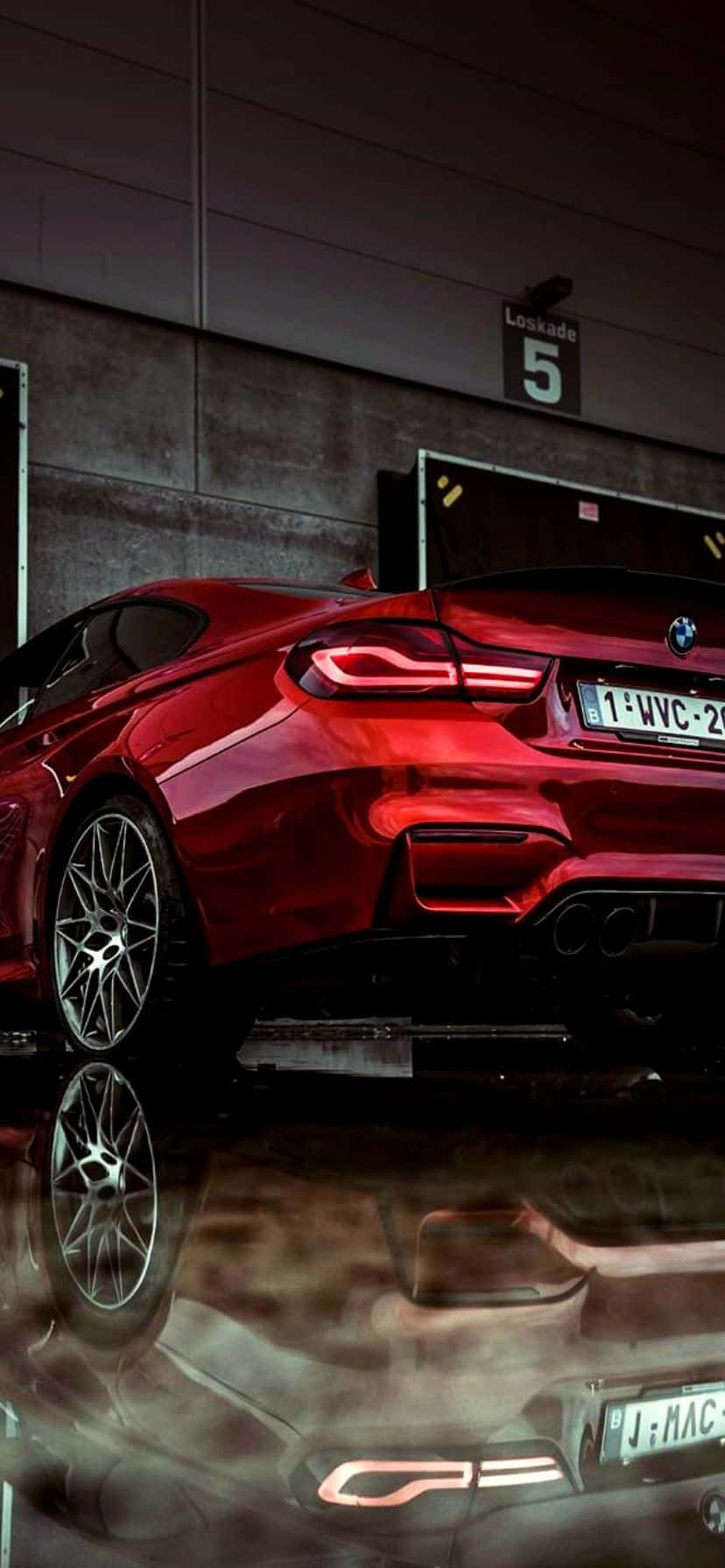 Готина червена BMW Тапет