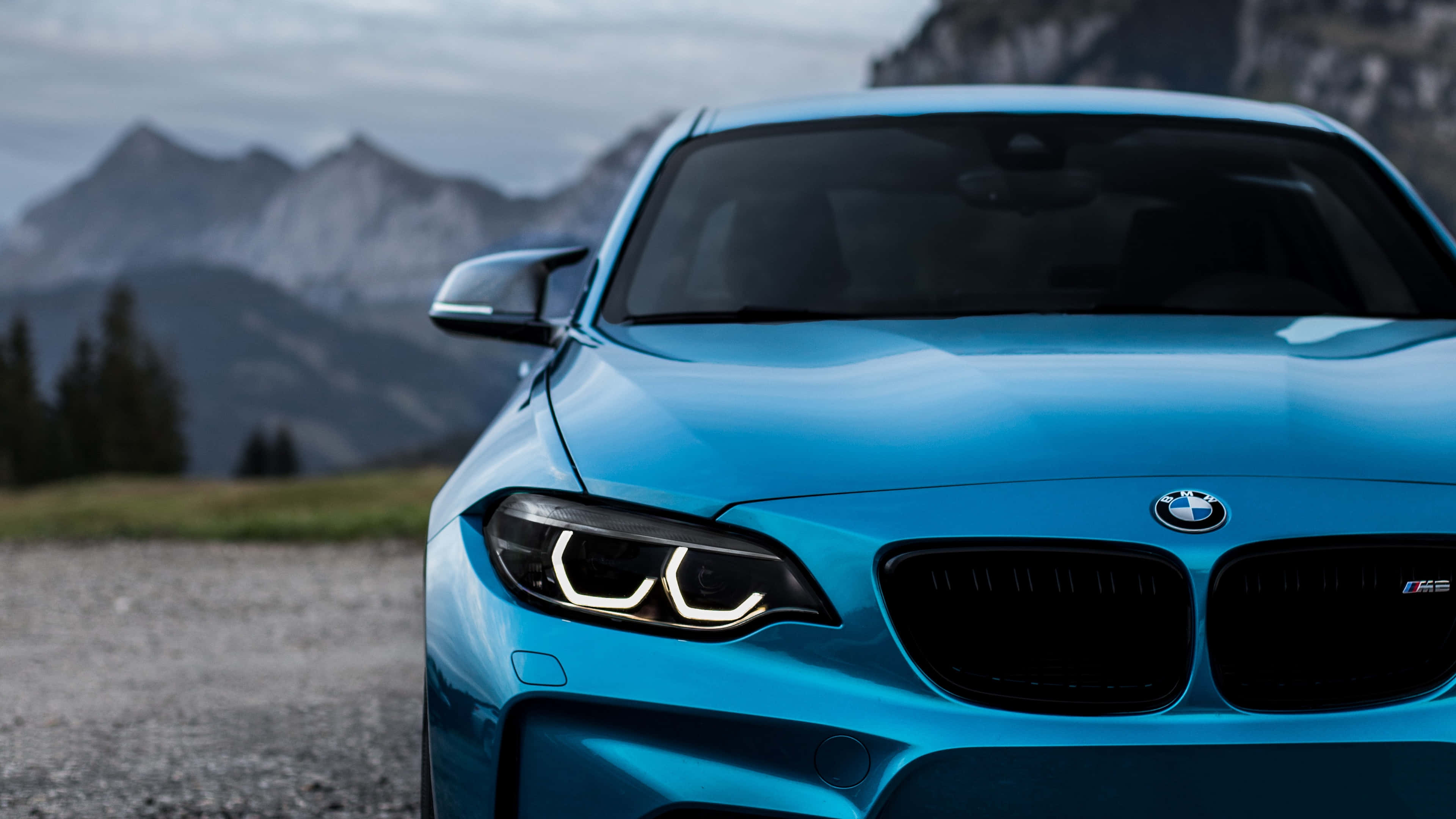 Спортна и елегантна BMW Тапет