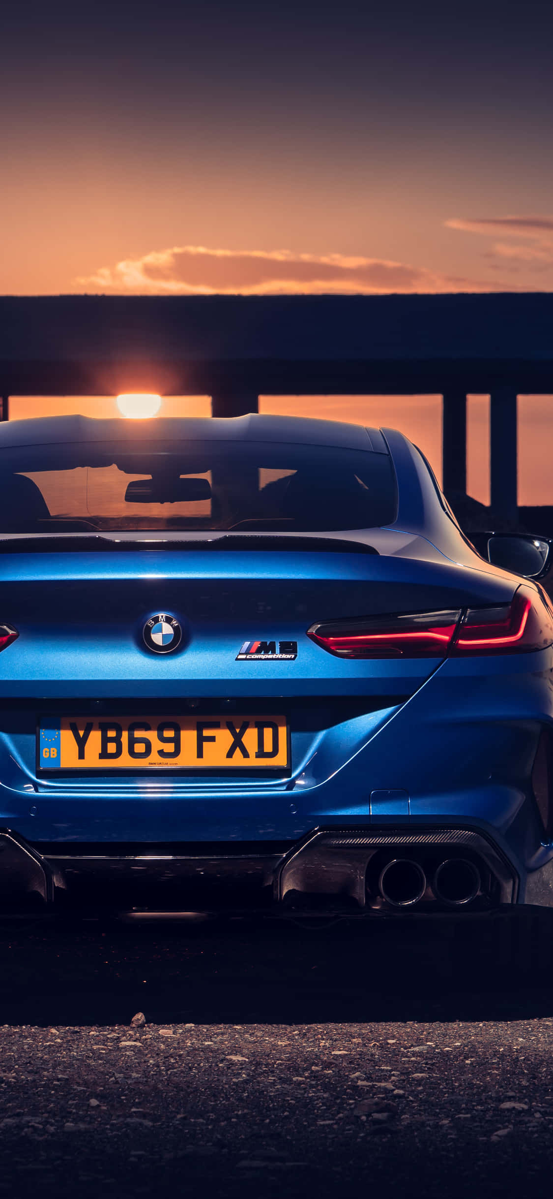 BMW Таблет Метален син M8 Тапет