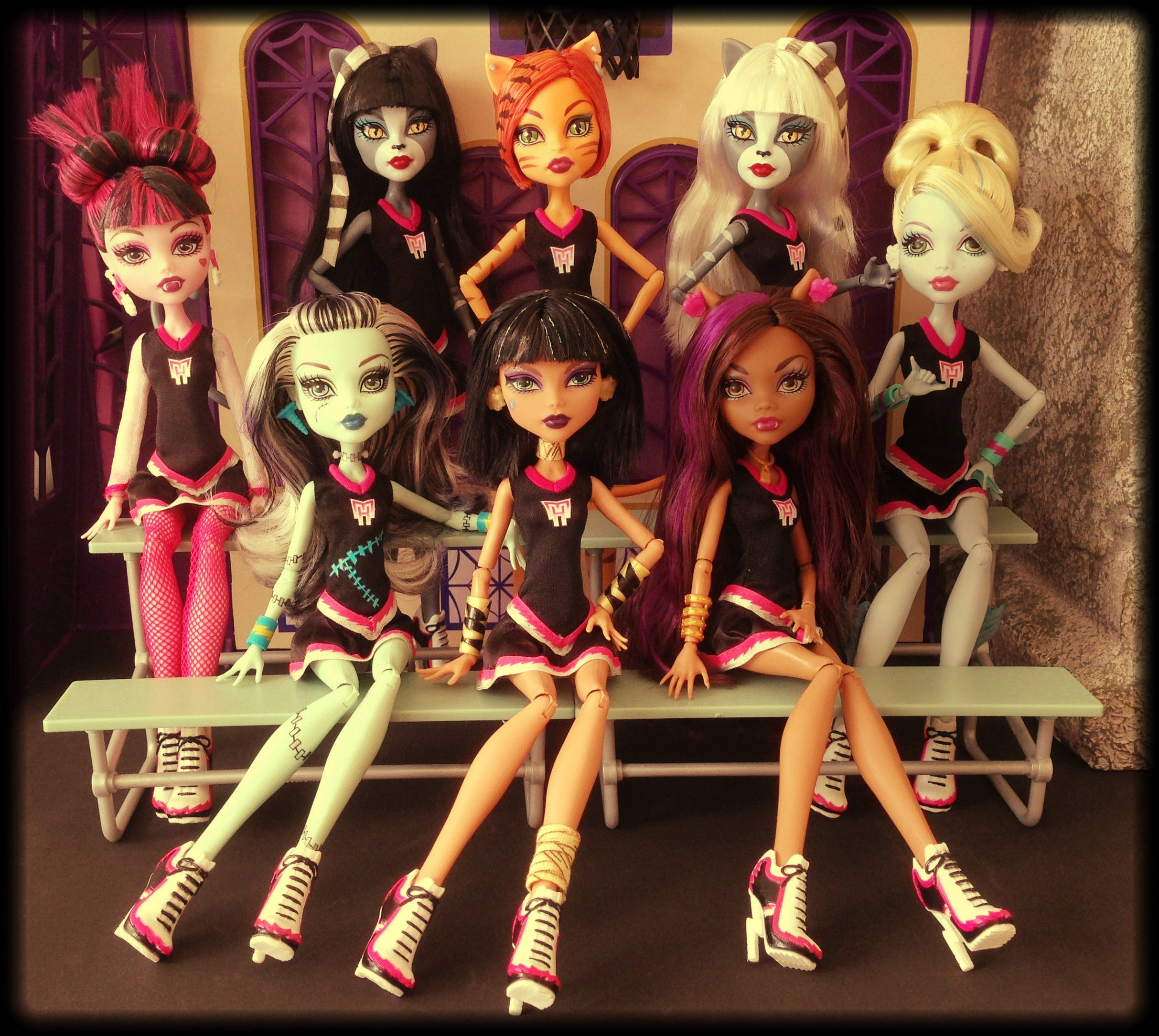 Bratz Естетика Котомомиче Серия Тапет