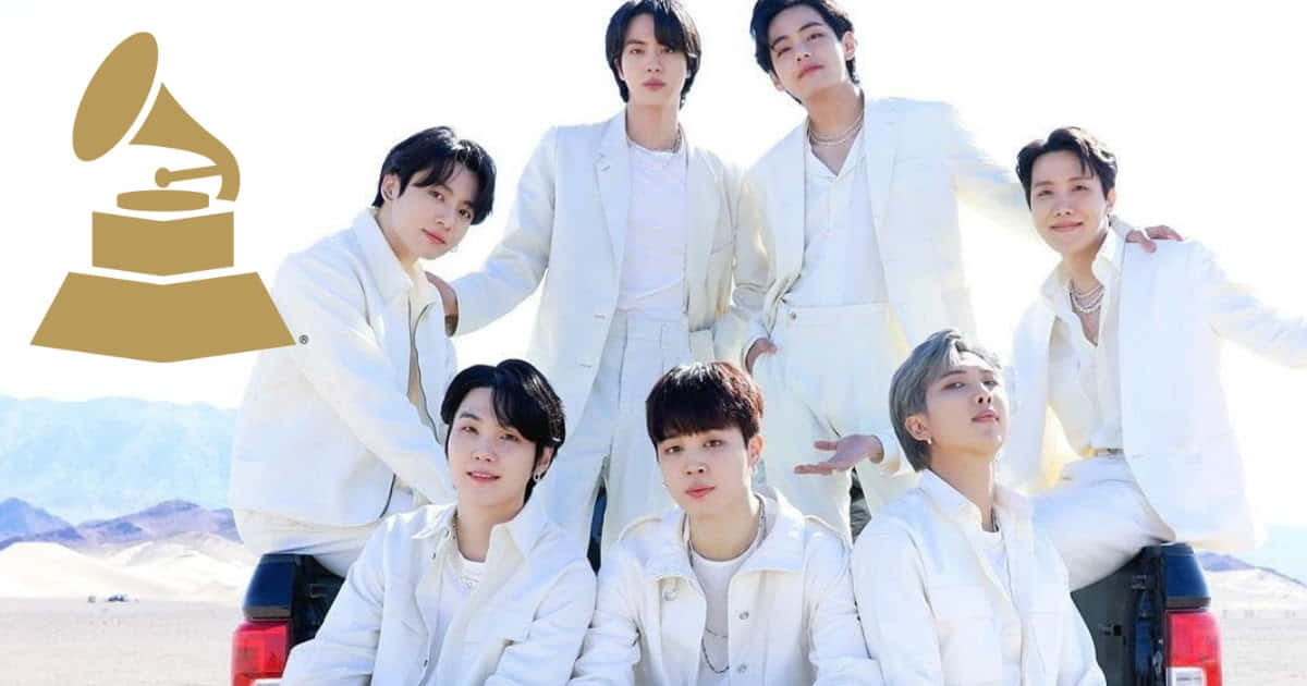 Изцяло бяла снимка на BTS Тапет