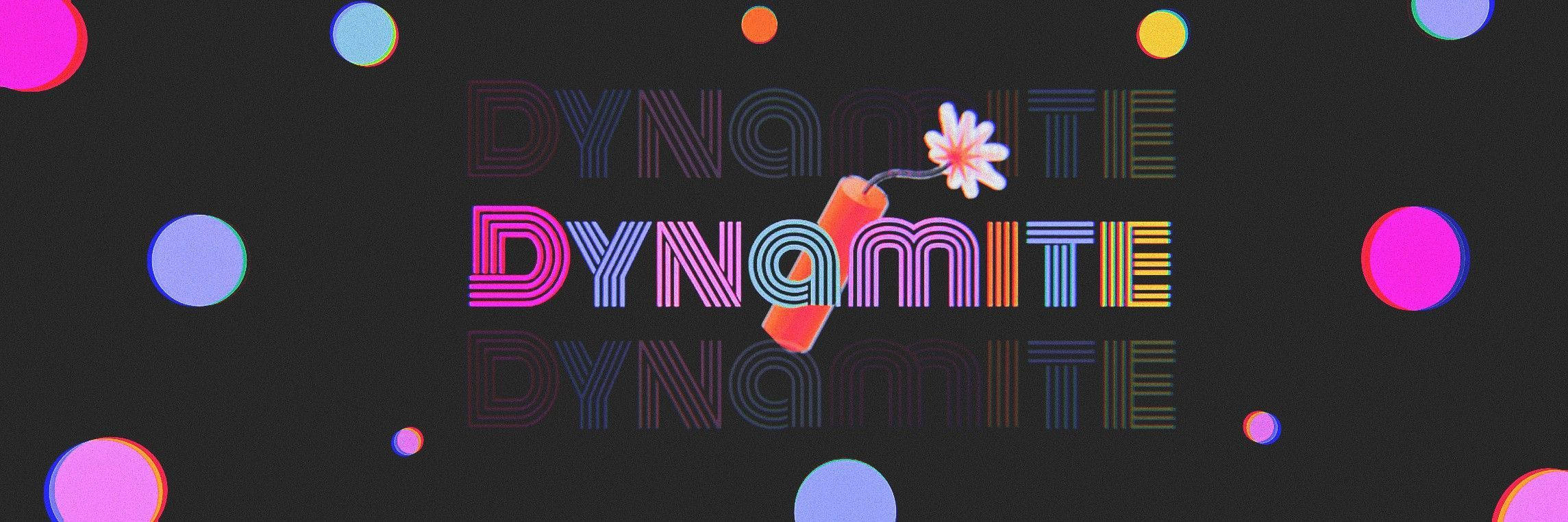 BTS Dynamite с цвете за лаптоп Тапет