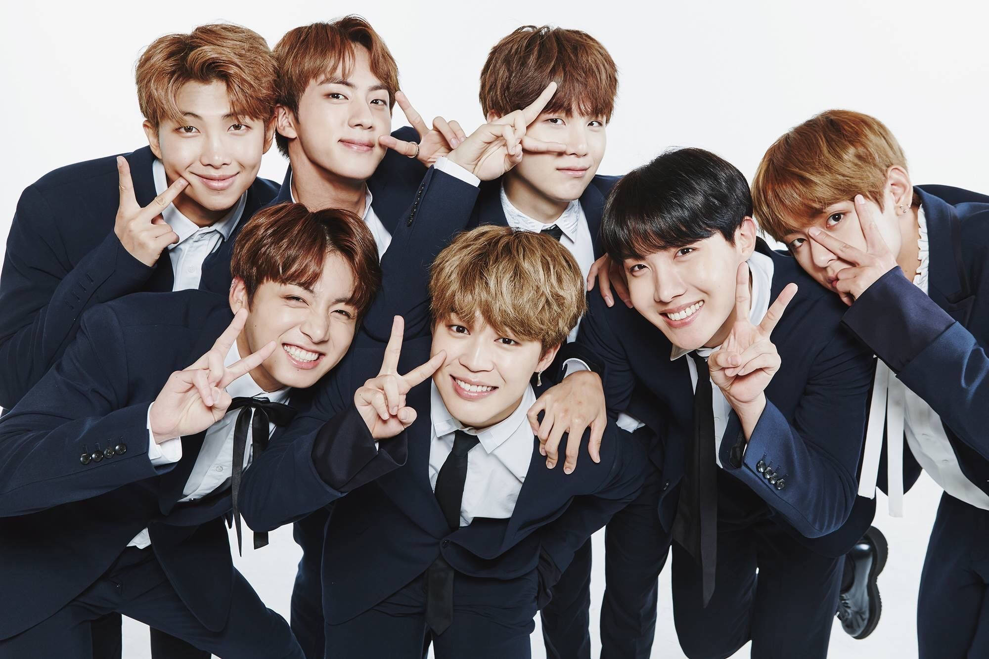 Мирен знак Готина BTS лаптоп Тапет