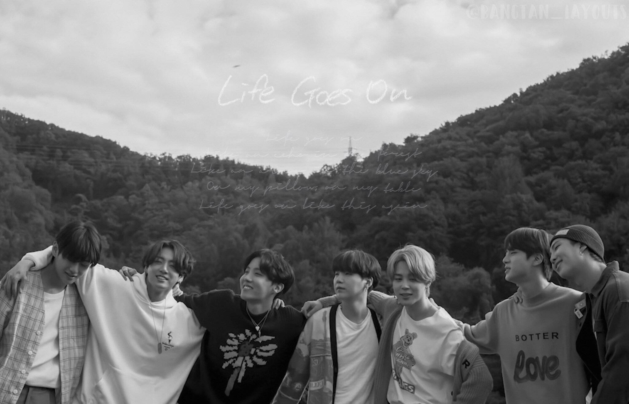 Черно-бяло BTS Life Goes On Тапет