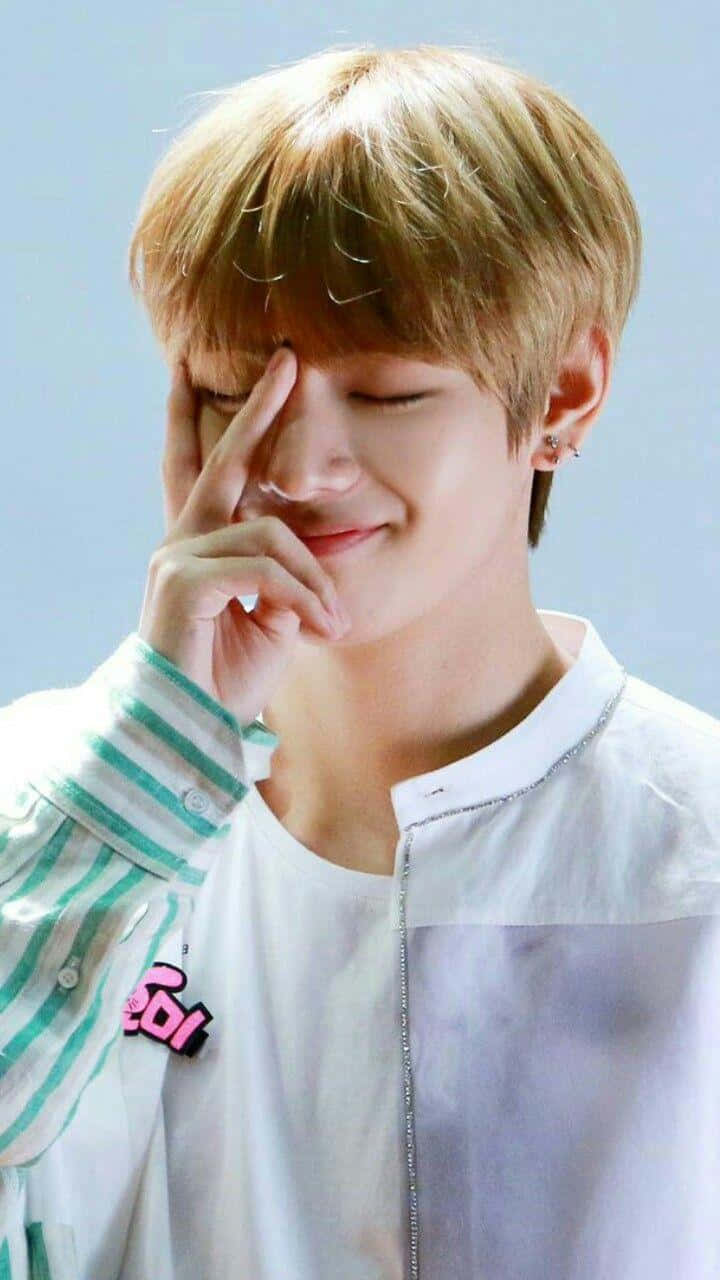 BTS V означава победа! Тапет
