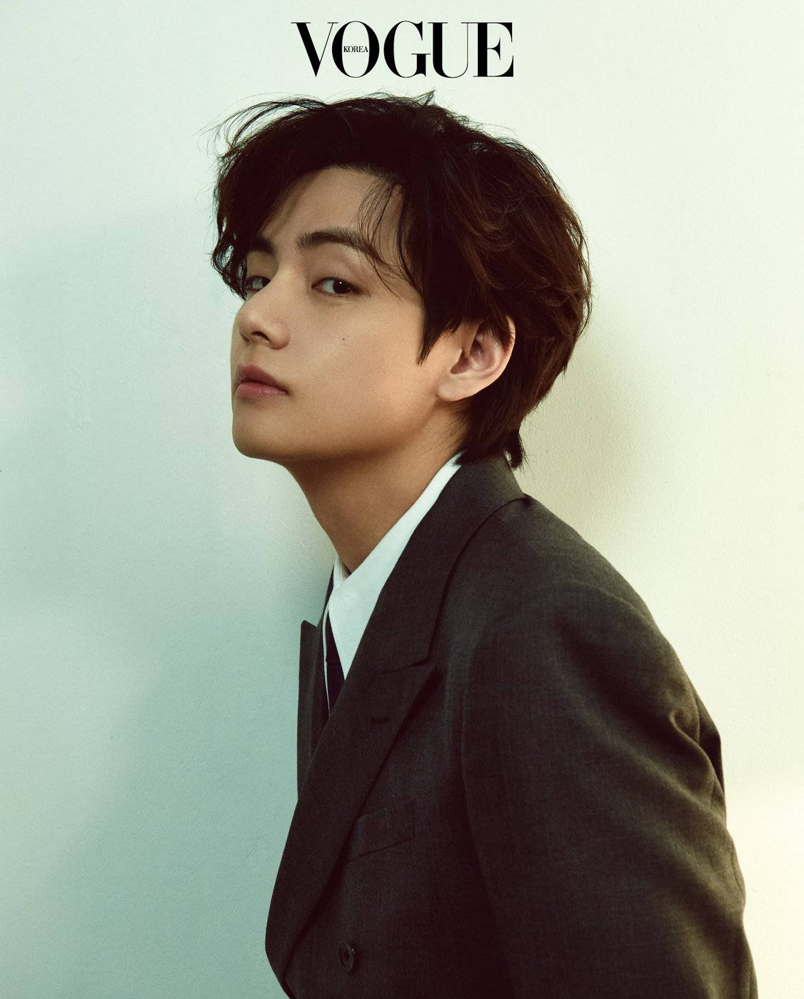 BTS V Vogue костюм Тапет