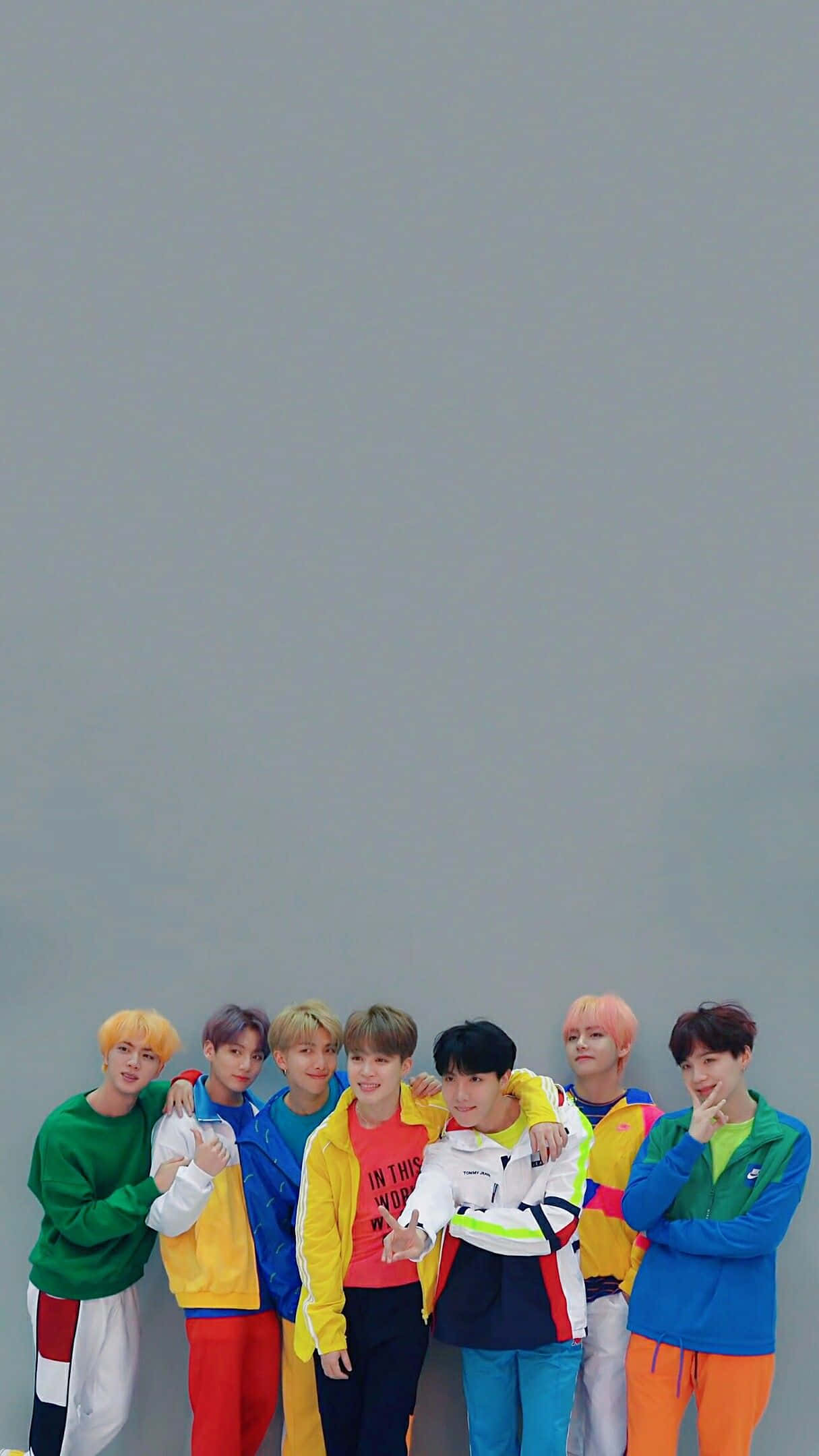 Цветни тоалети BTS фотосесия Тапет