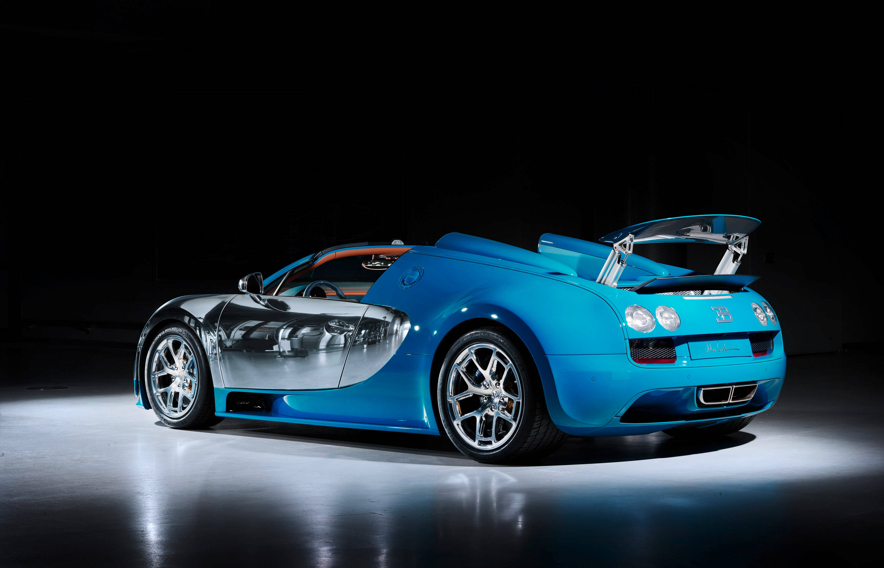 Заден изглед на Bugatti Veyron Тапет