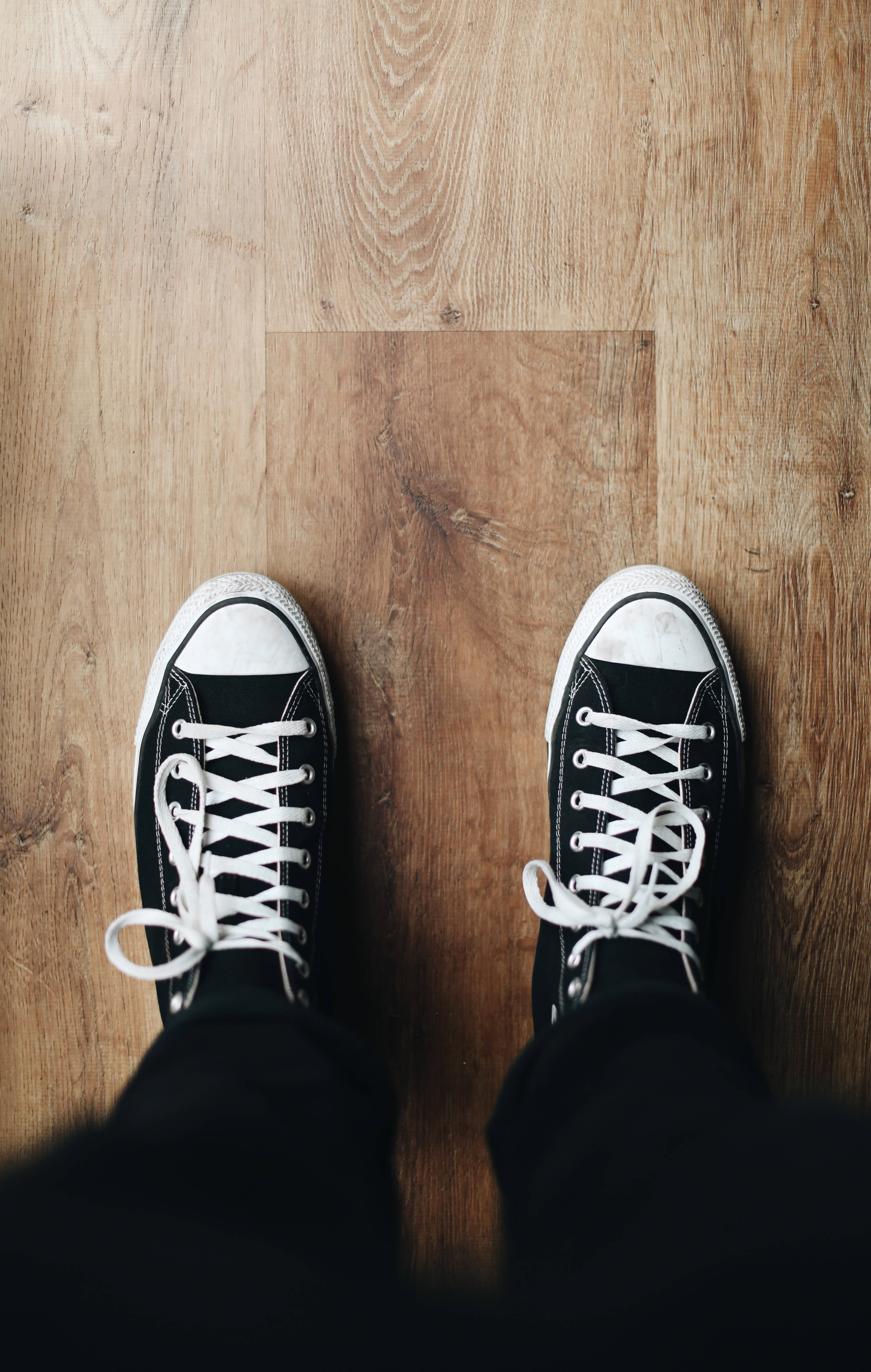 Черни Converse Кеди Тапет