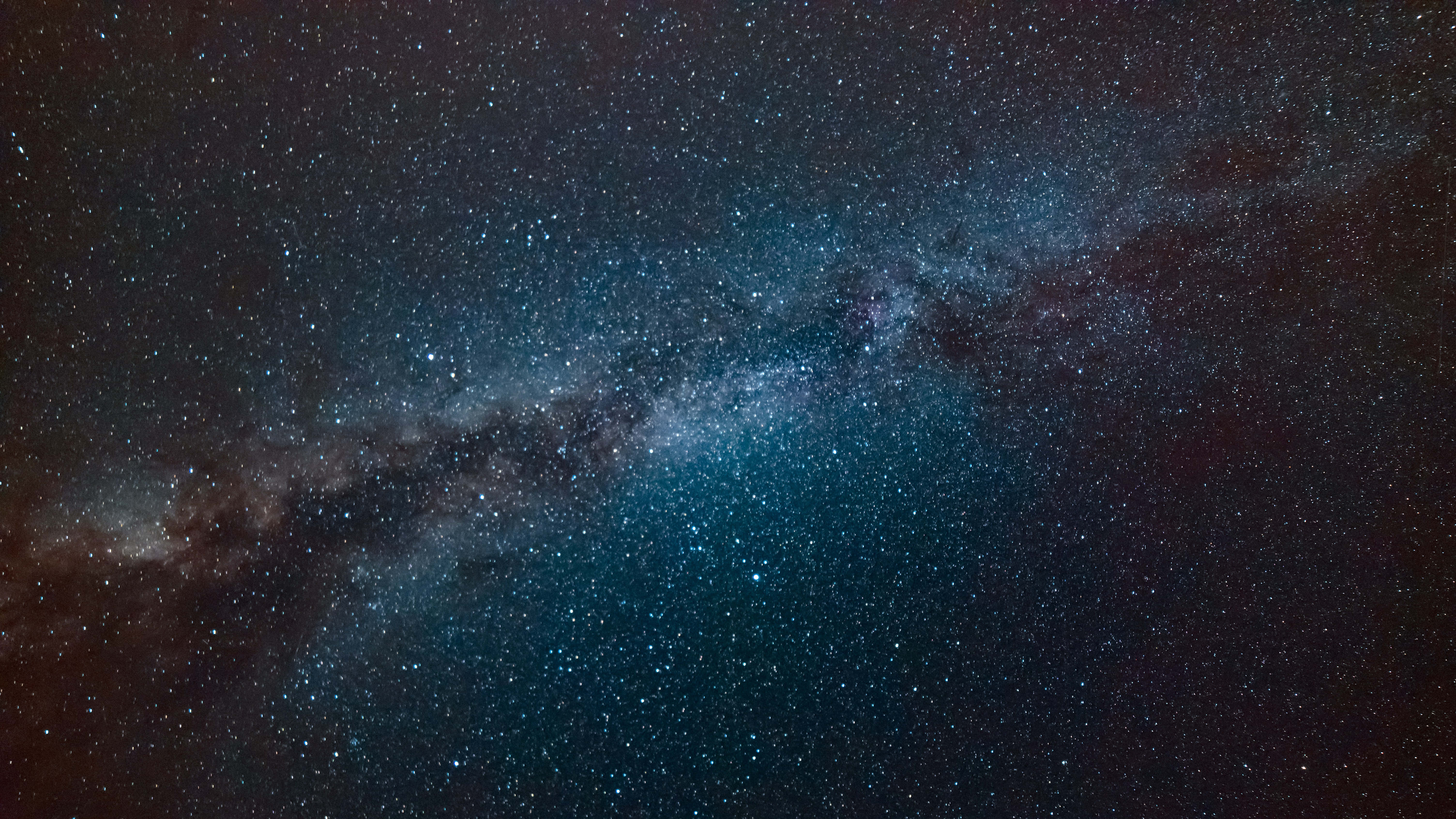 Разкриване на тайните на Вселената с Cosmic Тапет