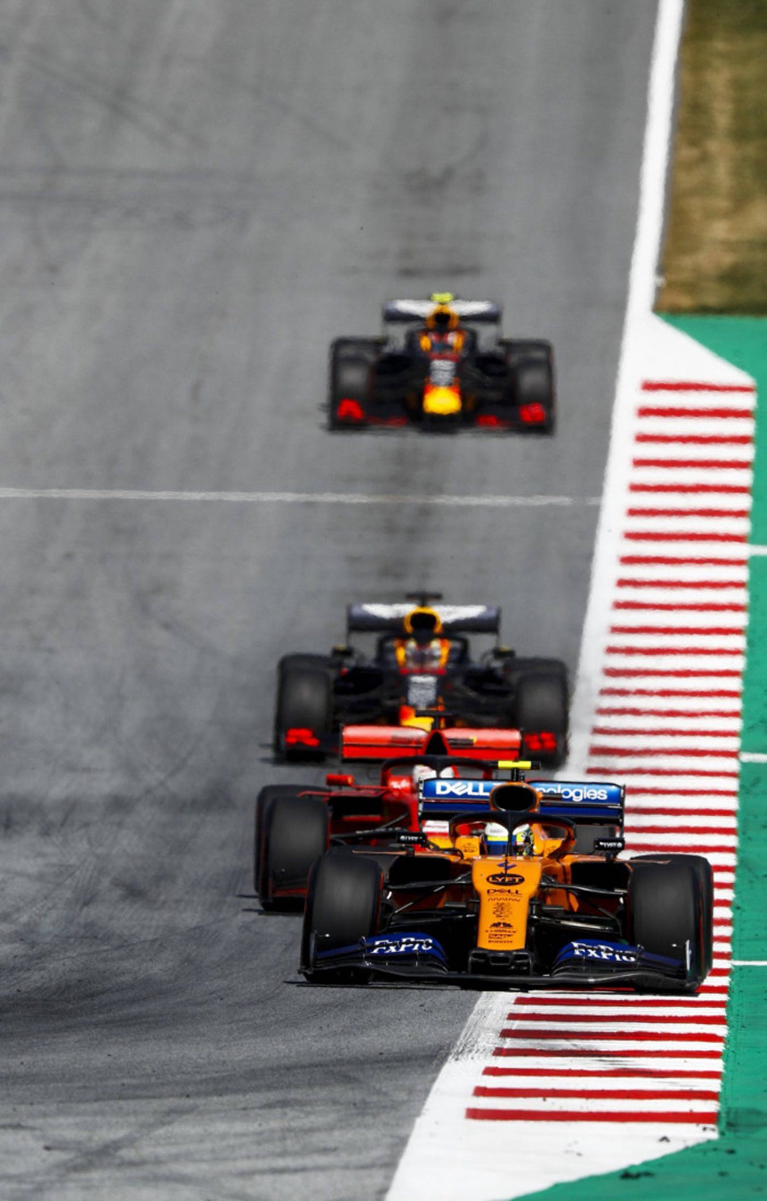 Трепет на скорост - F1 телефон в действие Тапет