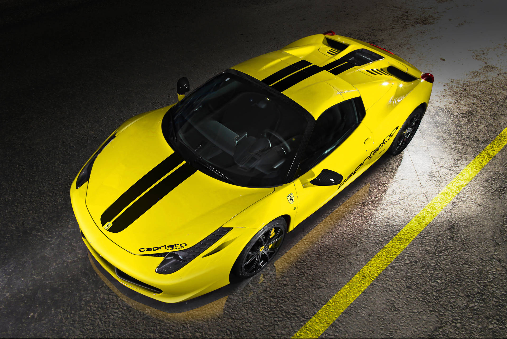 Жълт спортен автомобил Ferrari 458 Spider, вариант, тапет.