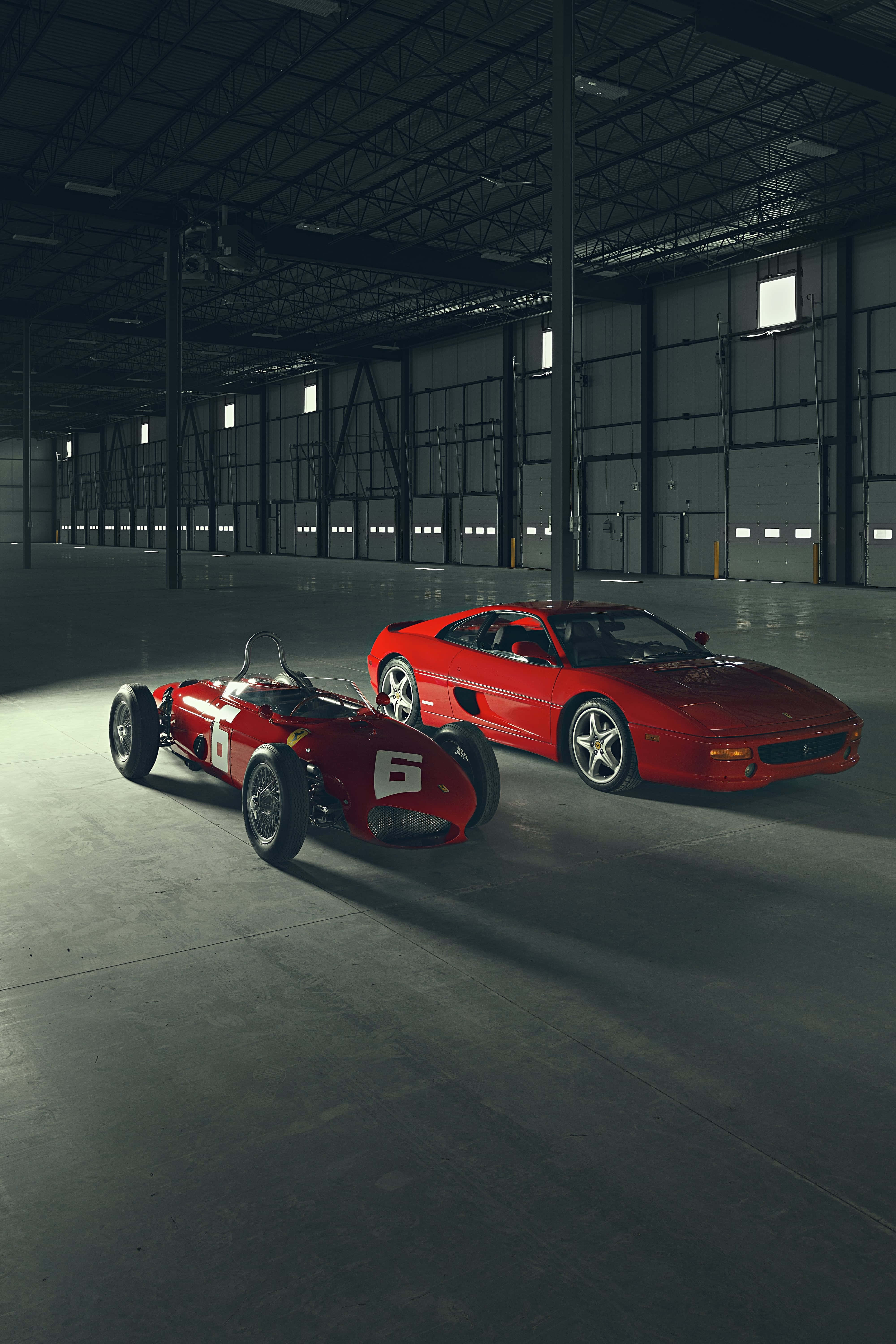 Ефектен спортивен автомобил Ferrari Тапет