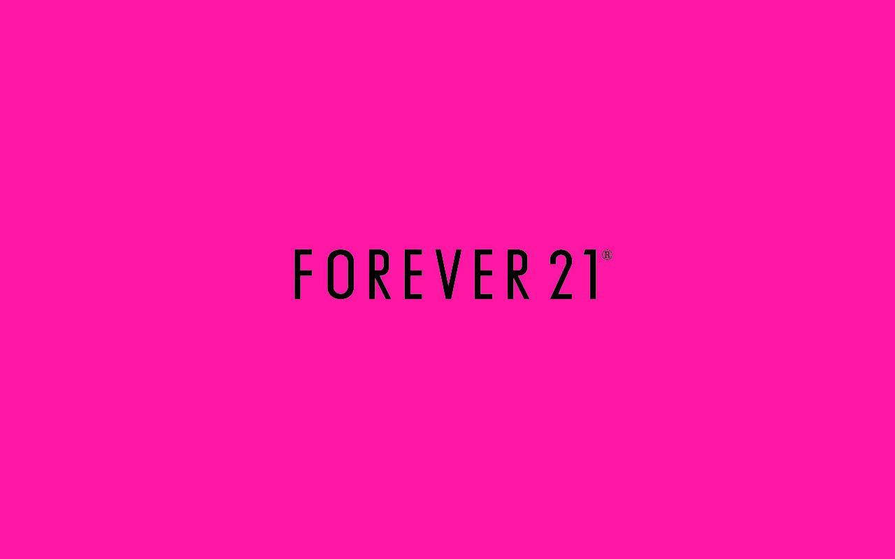 Розов фон Forever 21 Тапет