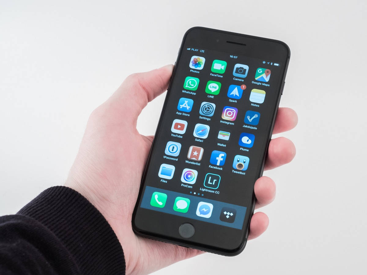 Екран на iPhone 8 Тапет