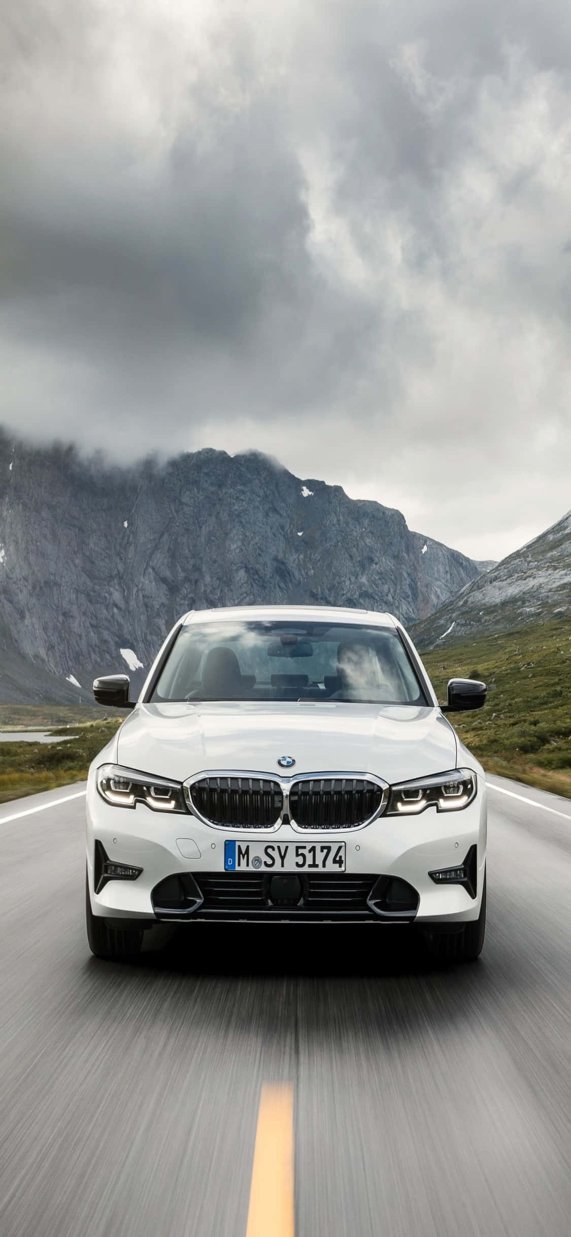 Обединяване на производителност и стил – iPhone X и BMW Тапет