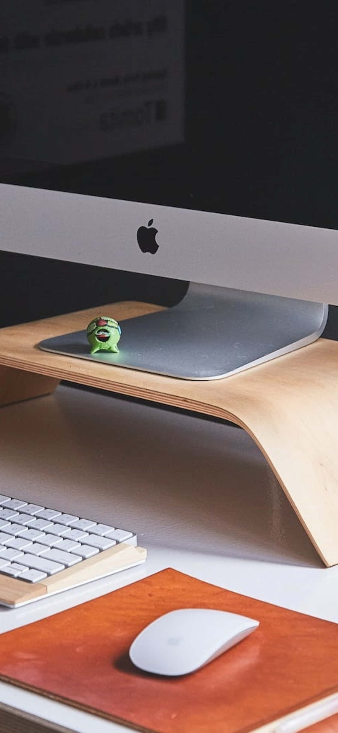 iPhone X бюро фон MacBook Pro Тапет