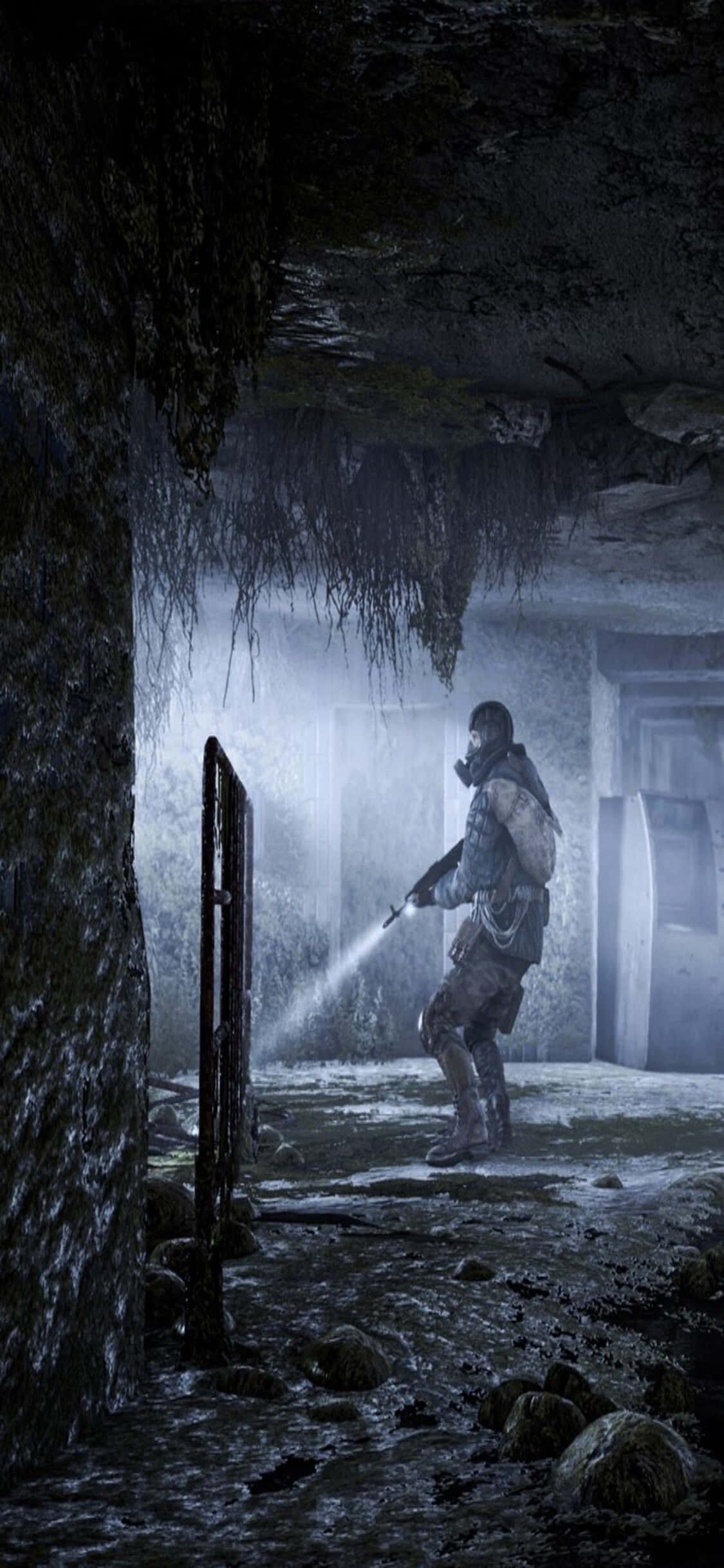 Персонаж с фенерче iPhone X Metro Last Light фон Тапет