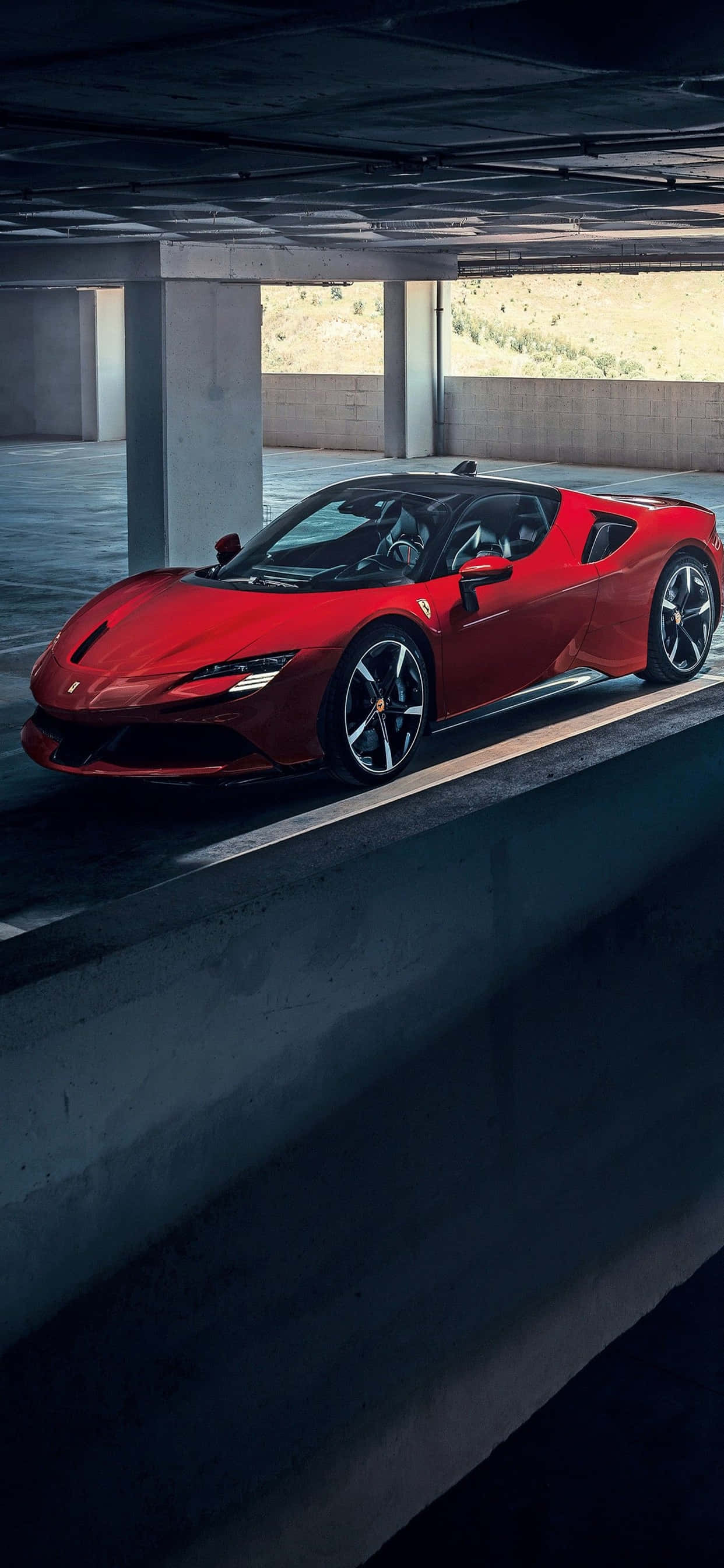 iPhone Xs Max Ferrari фон червено Ferrari SF90 Stradale в паркинг Тапет