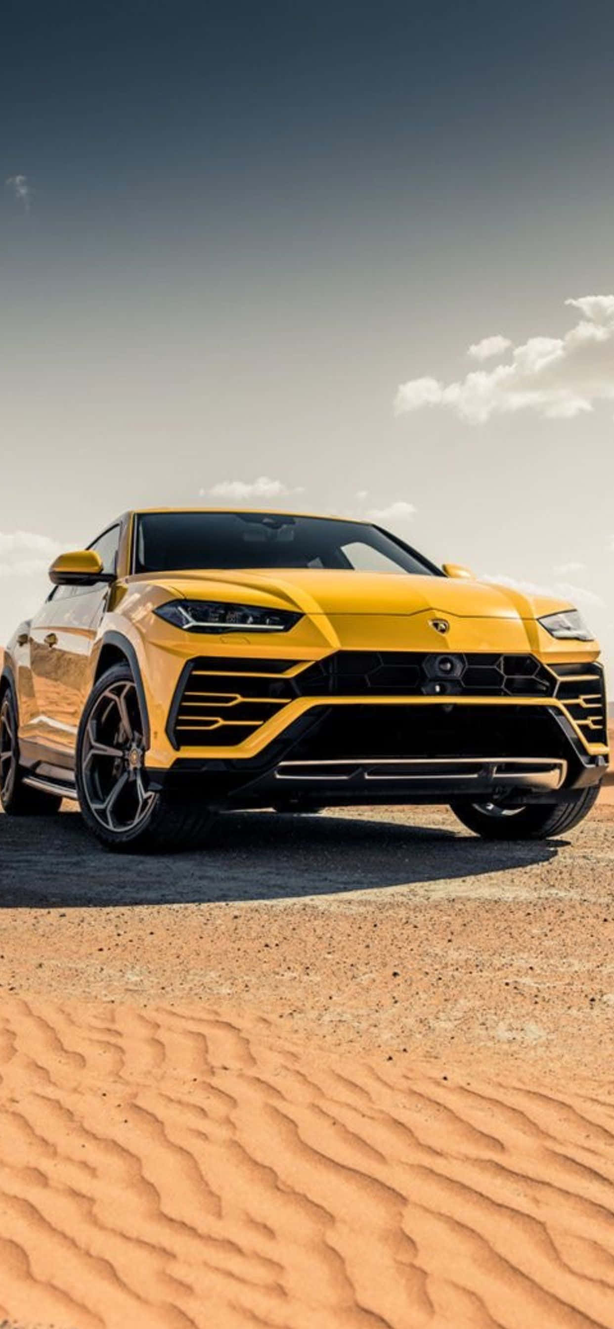 Фон за iPhone XS Max с Lamborghini Urus Тапет