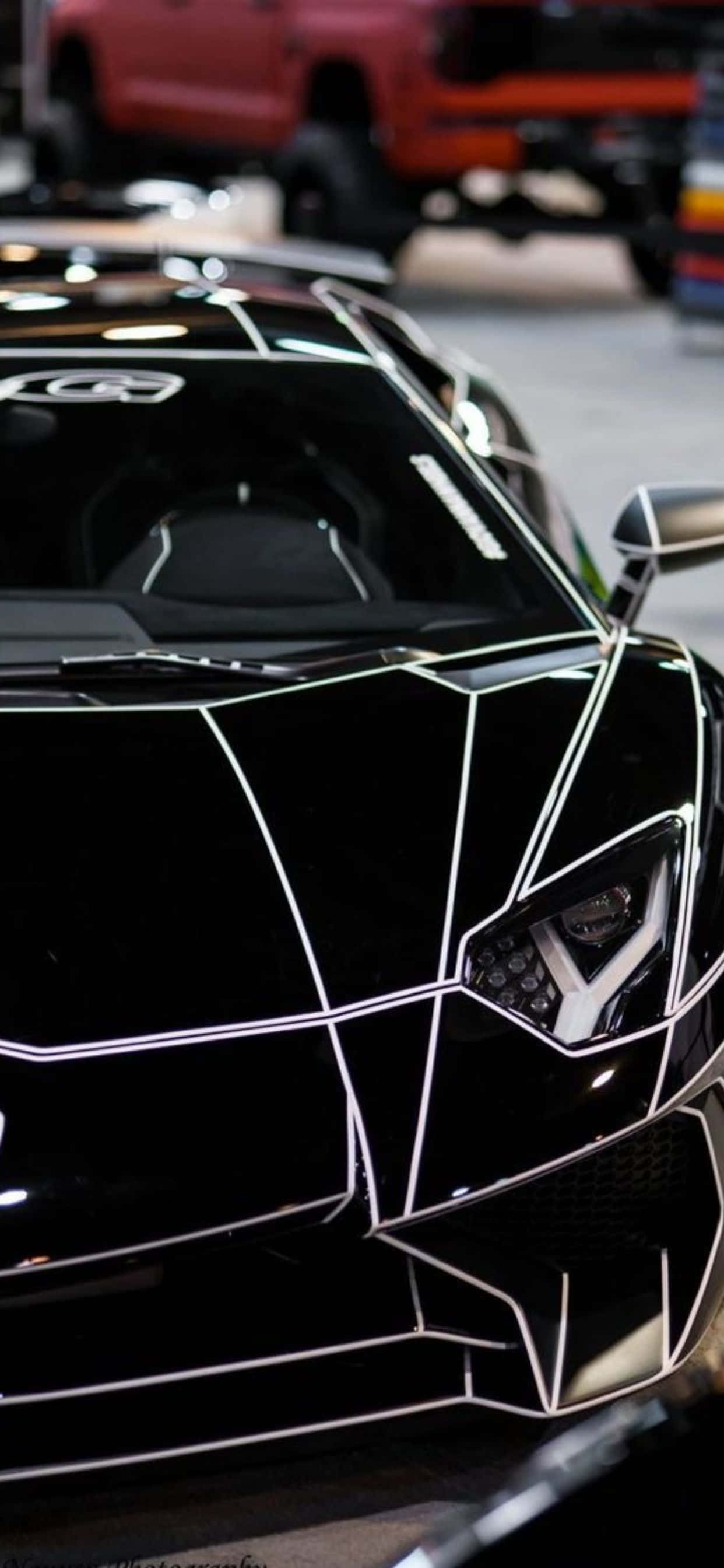 iPhone XS Max Lamborghini Гланцово Черен Фон Тапет