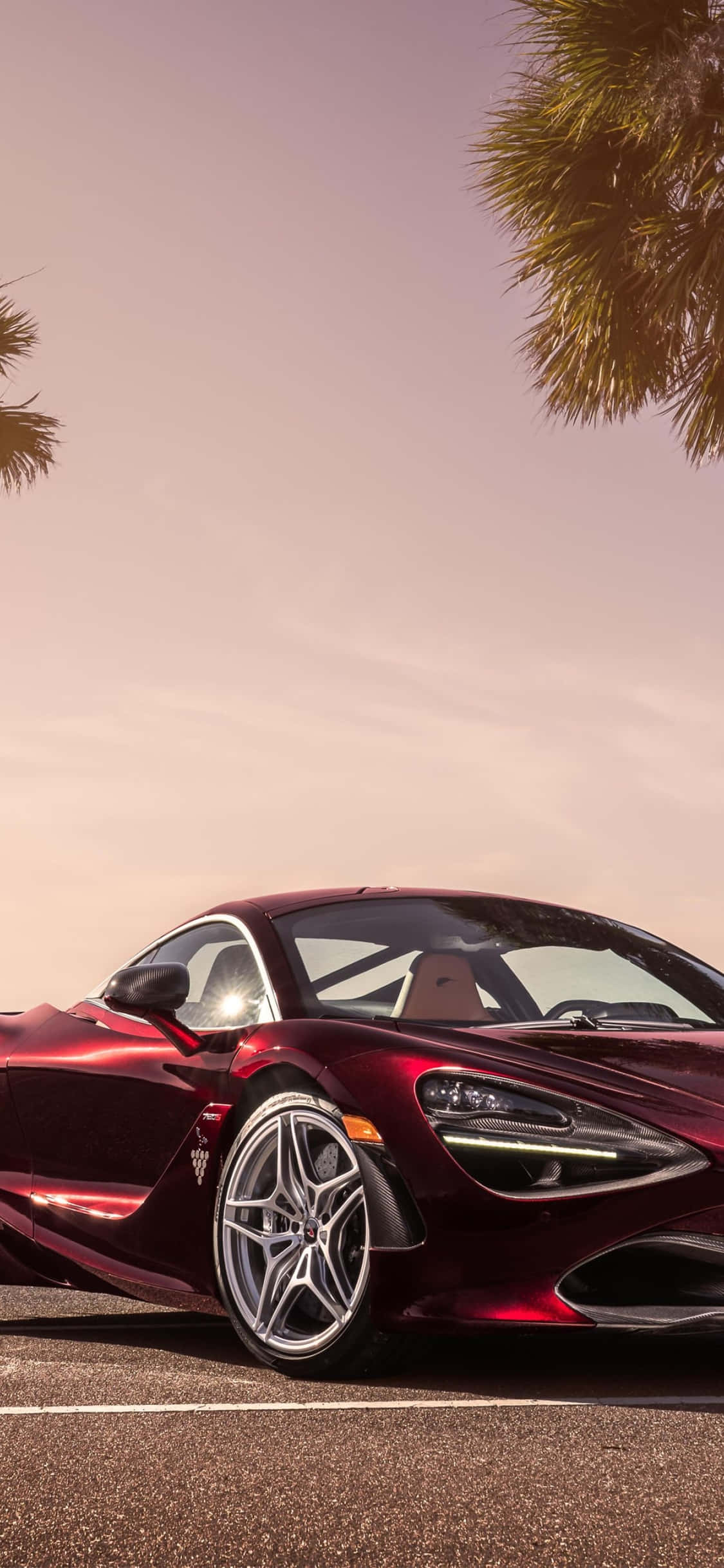 iPhone Xs и Mclaren 720s: Символ на лукс Тапет