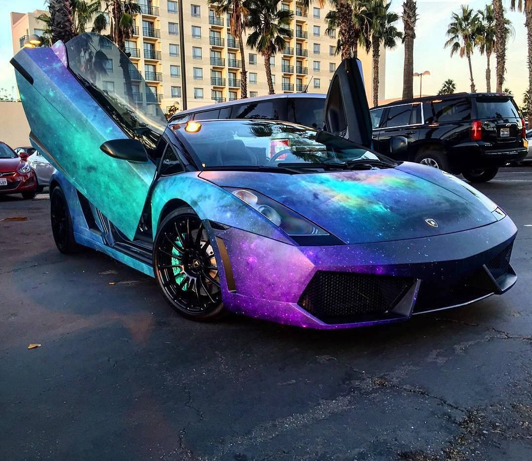 Паркирано Lamborghini Galaxy Тапет