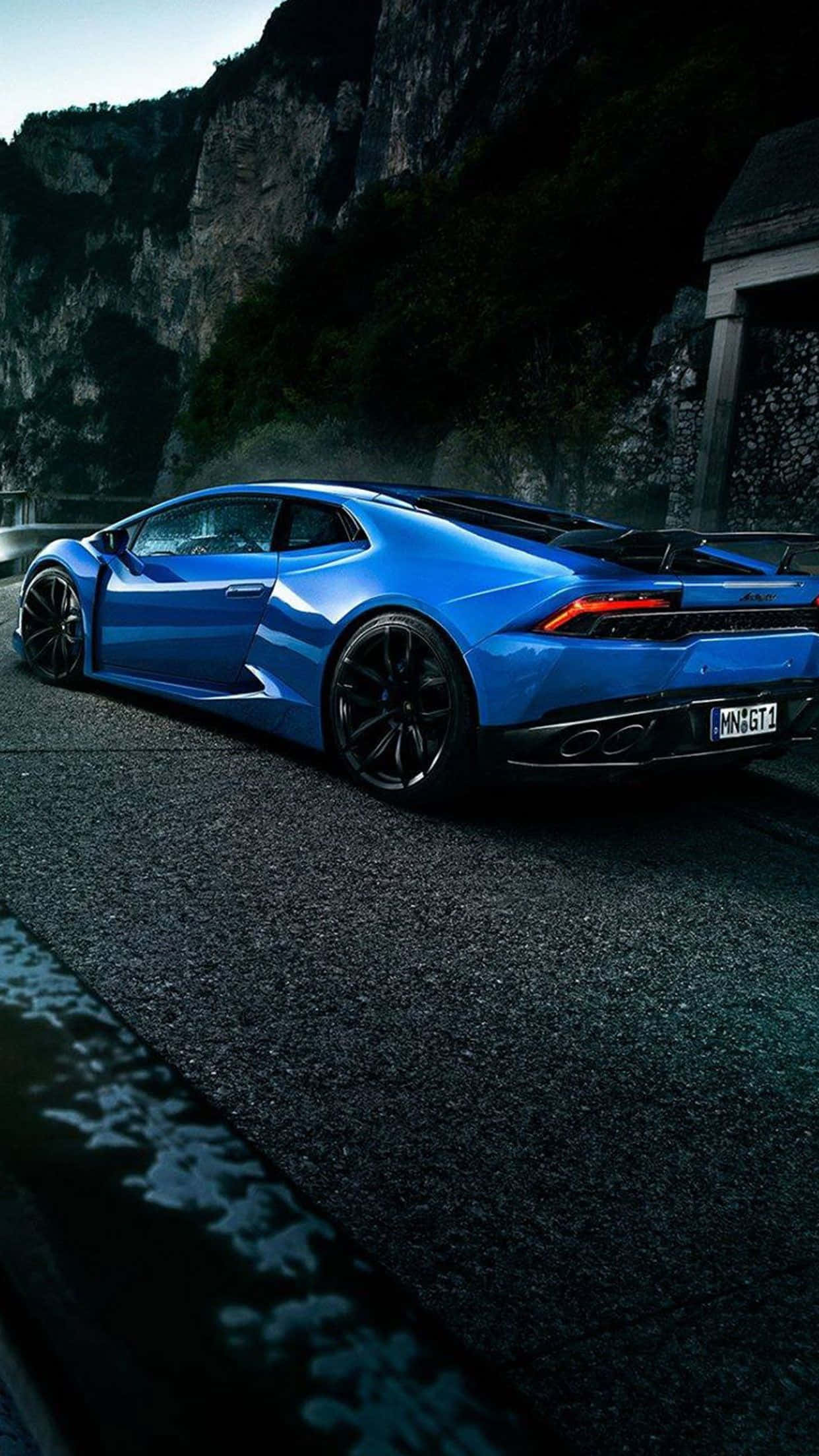 Снимка на готино синьо Lamborghini Тапет
