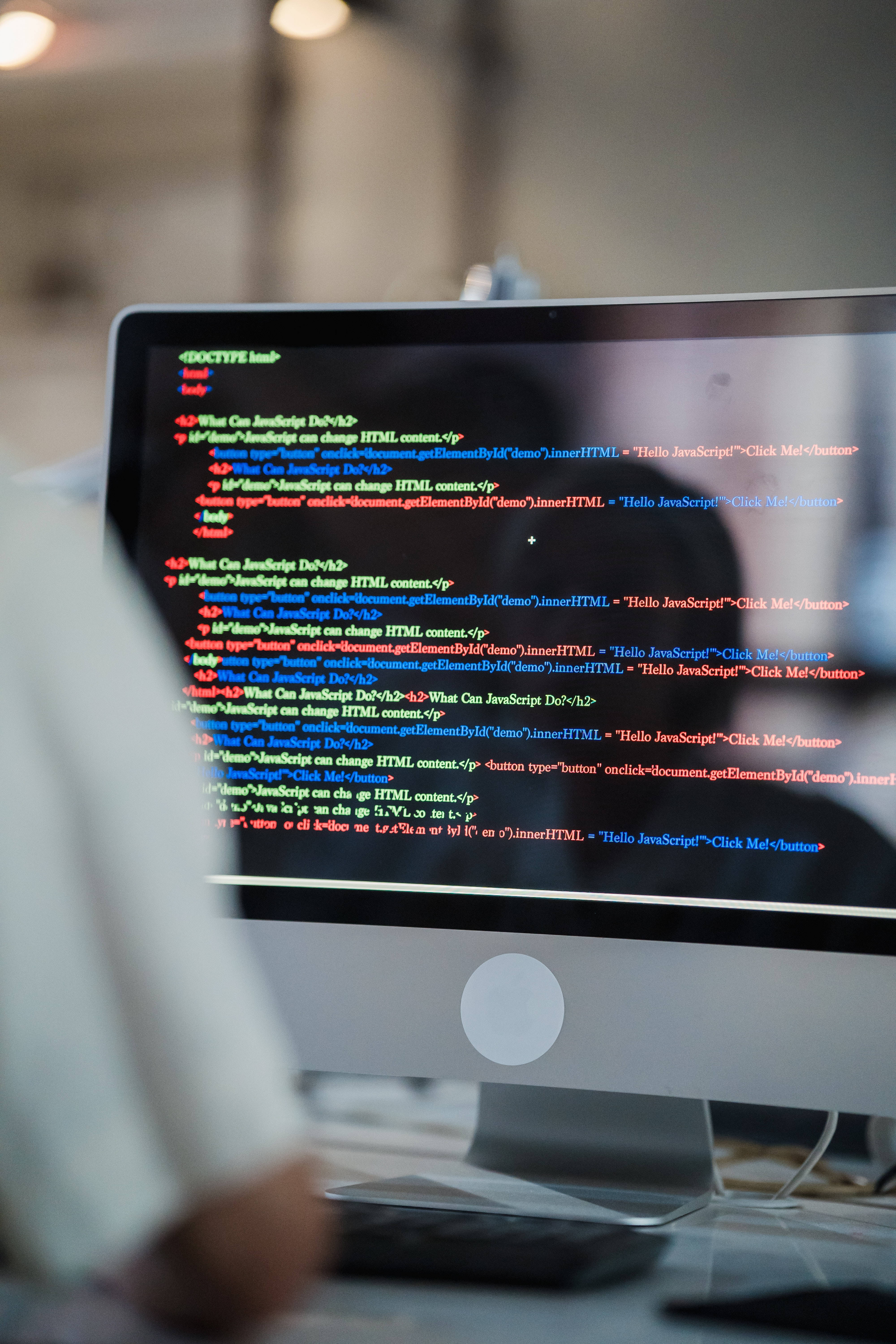 Екран на Mac компютър на програмист Тапет