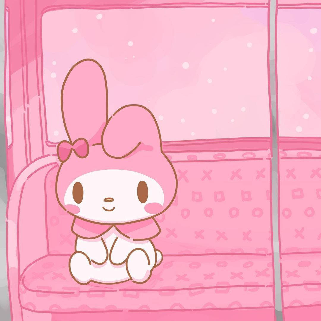 My Melody на розов диван PFP Тапет