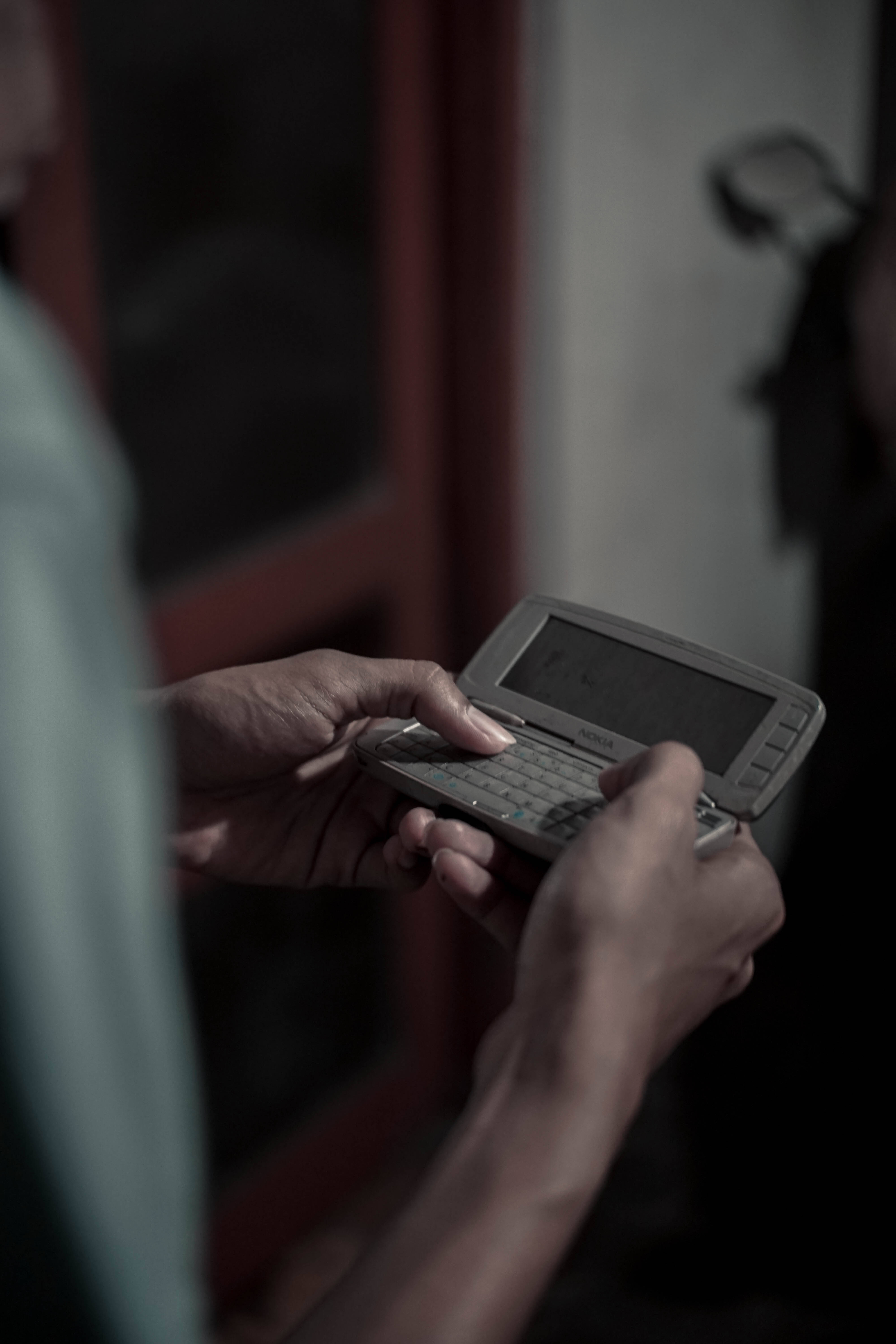 Мобилен телефон Nokia 9300 Тапет