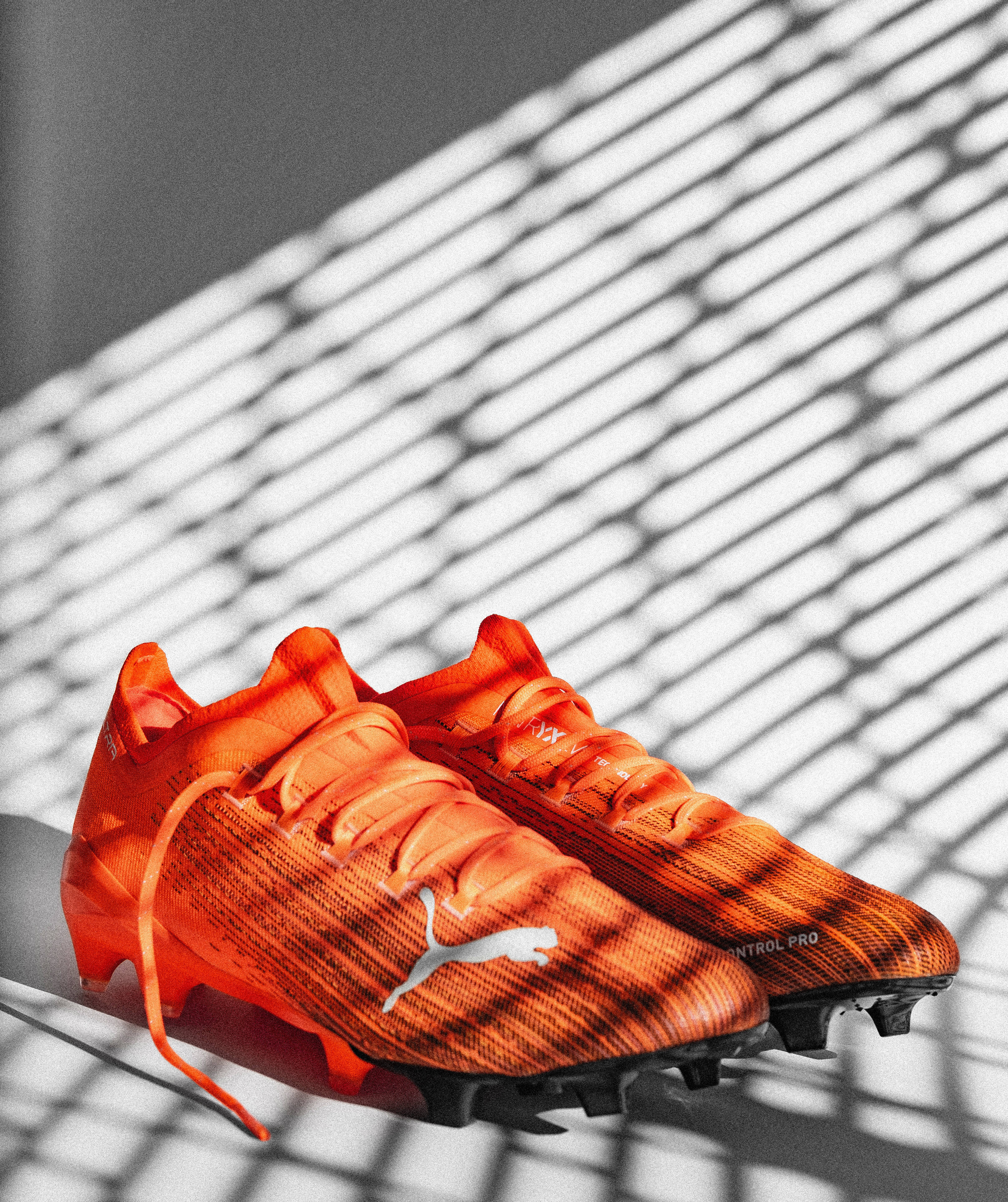 Orange Puma Ultra 1.1 Тапет