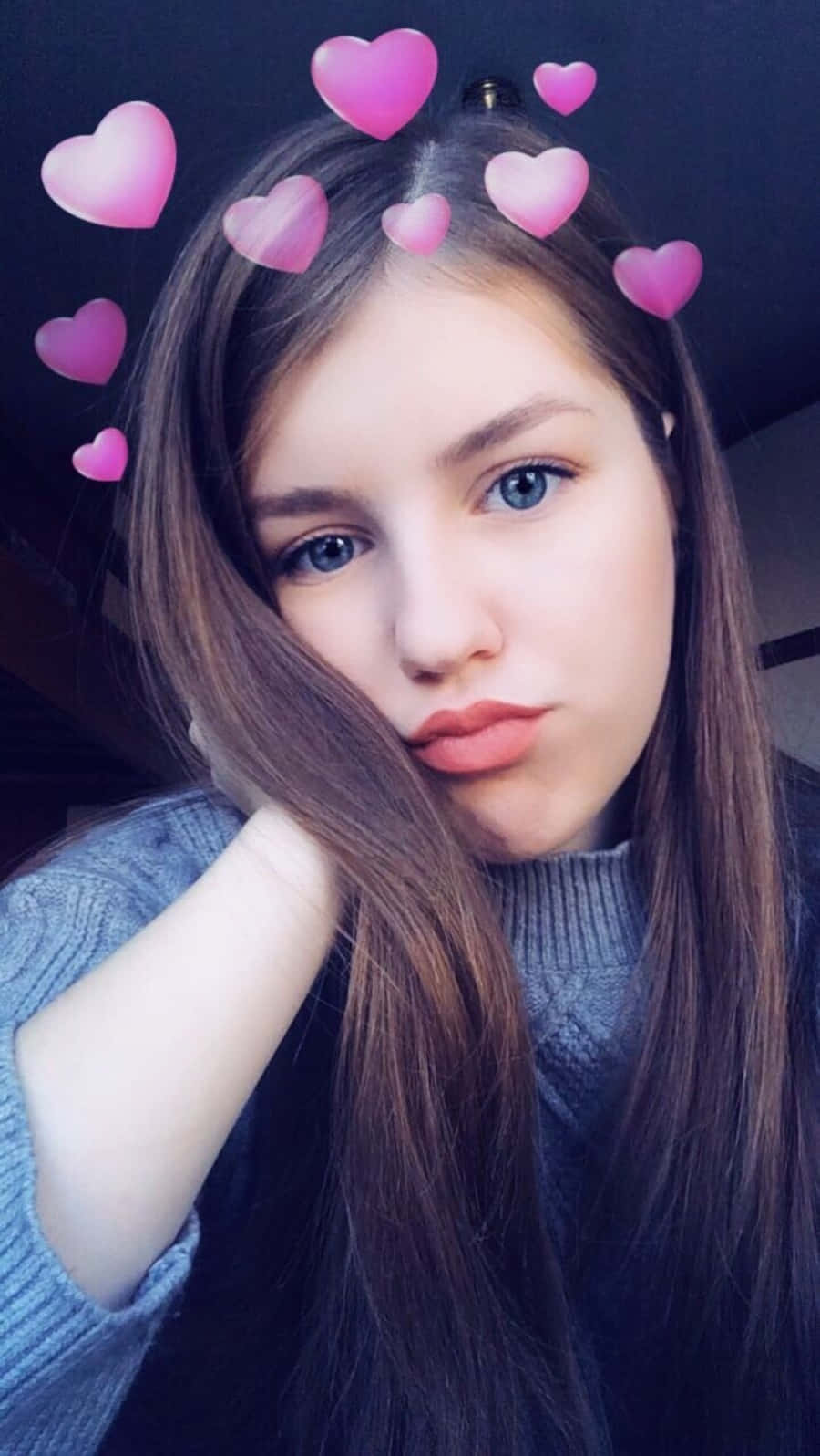 Сладка снимка на момиче в Snapchat Тапет