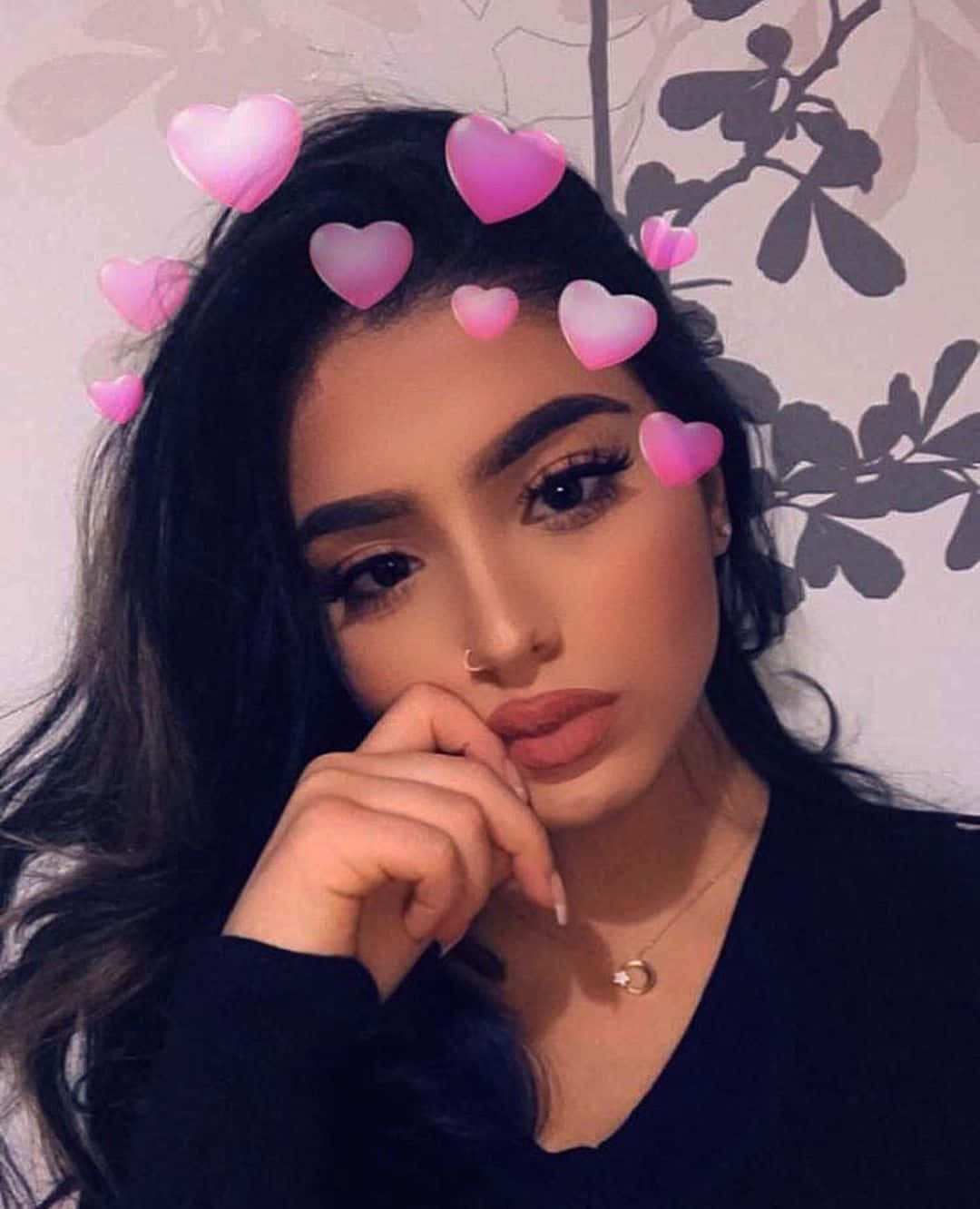 Снимка на чернокожа жена в Snapchat Тапет