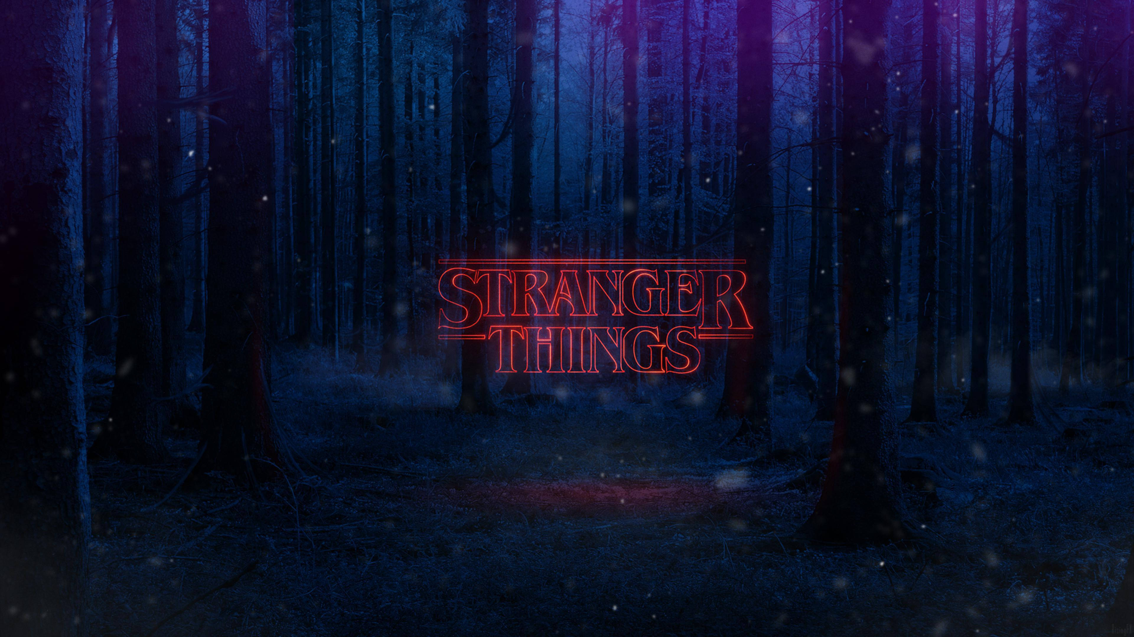 Stranger Things 4K надпис в гората Тапет