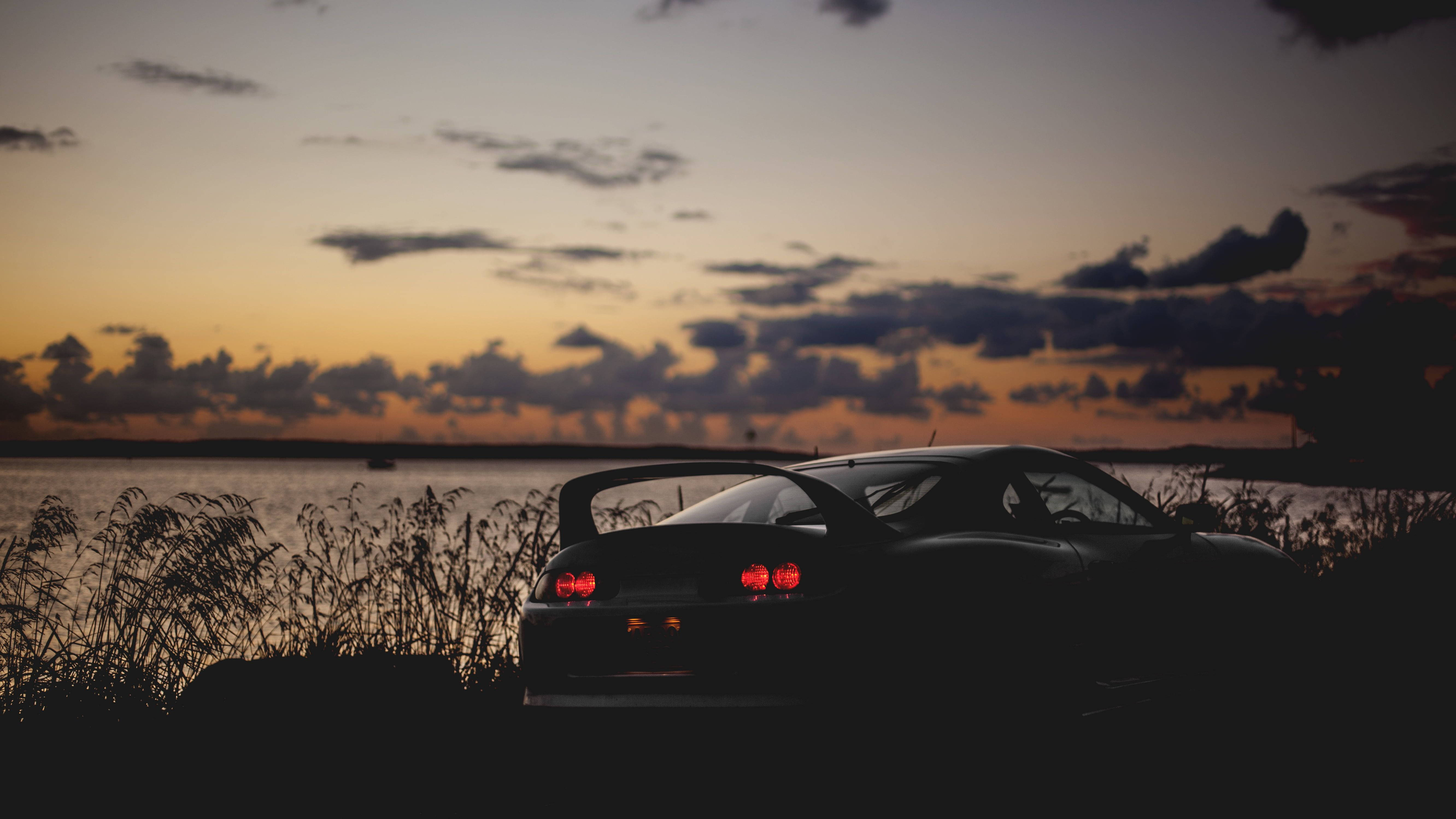 Класическа Supra JDM естетика Тапет