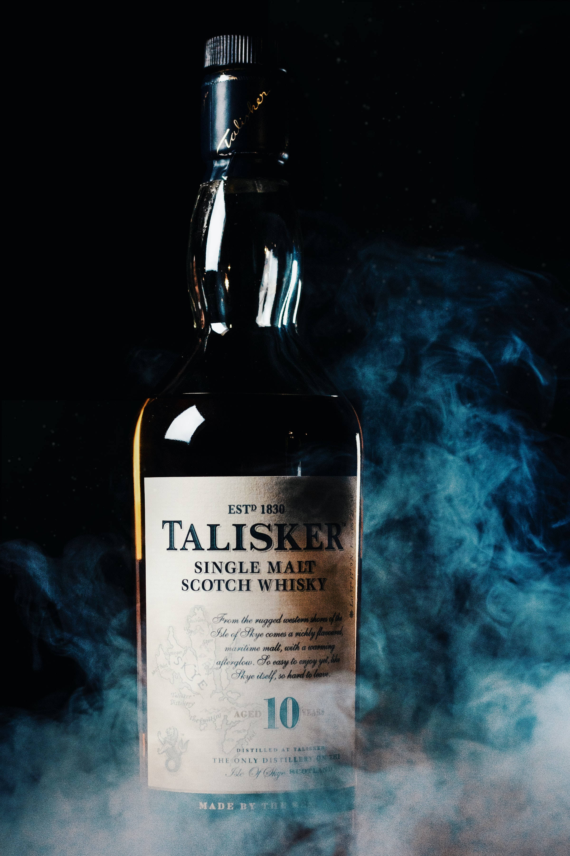 Опушена Бутилка Уиски Talisker Scotch Тапет
