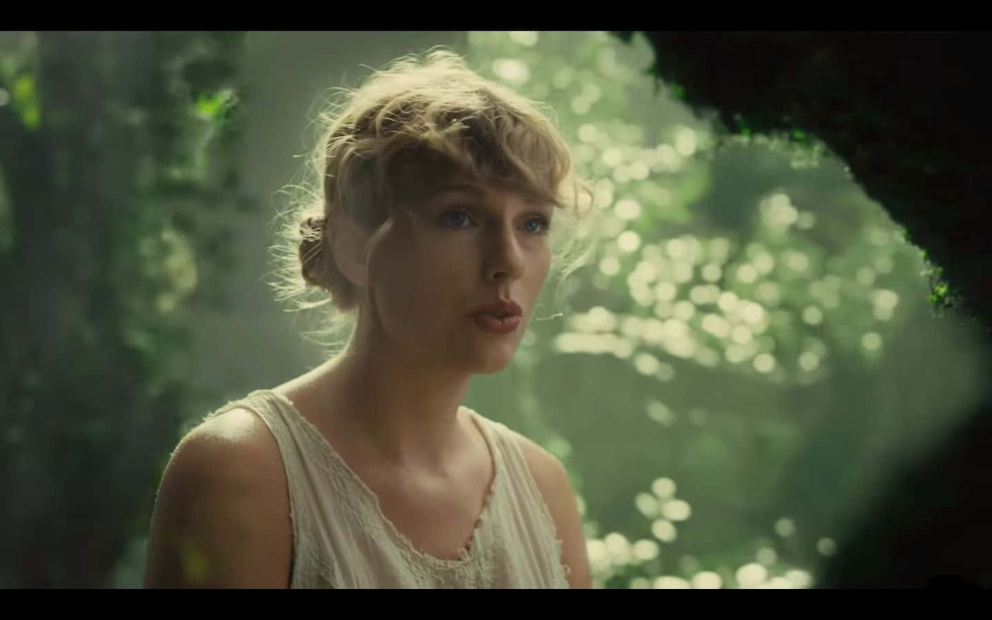 Taylor Swift Folklore Cardigan музикален видеоклип Тапет