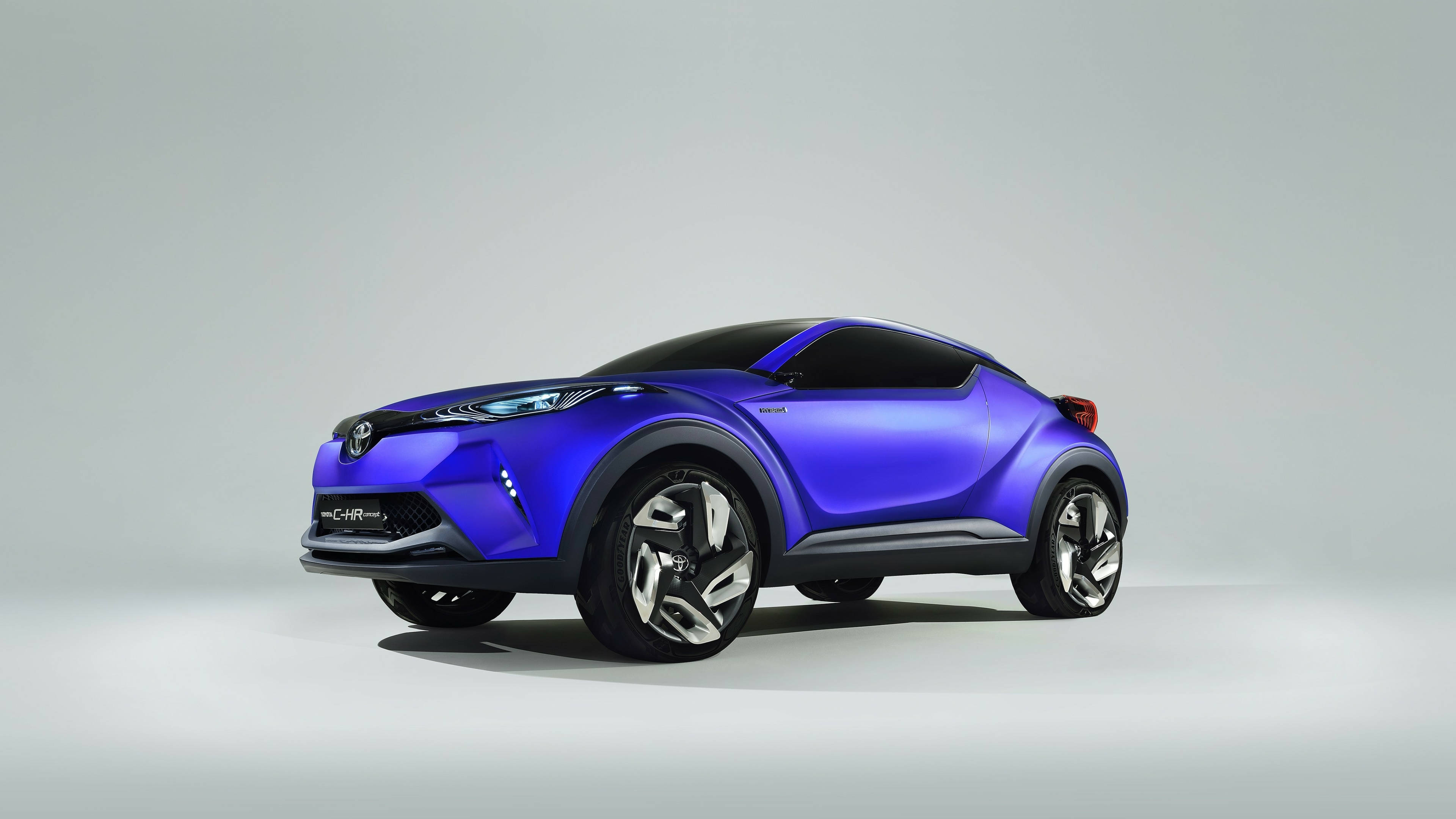 Страничен изглед на син Toyota CH-R 4K Тапет