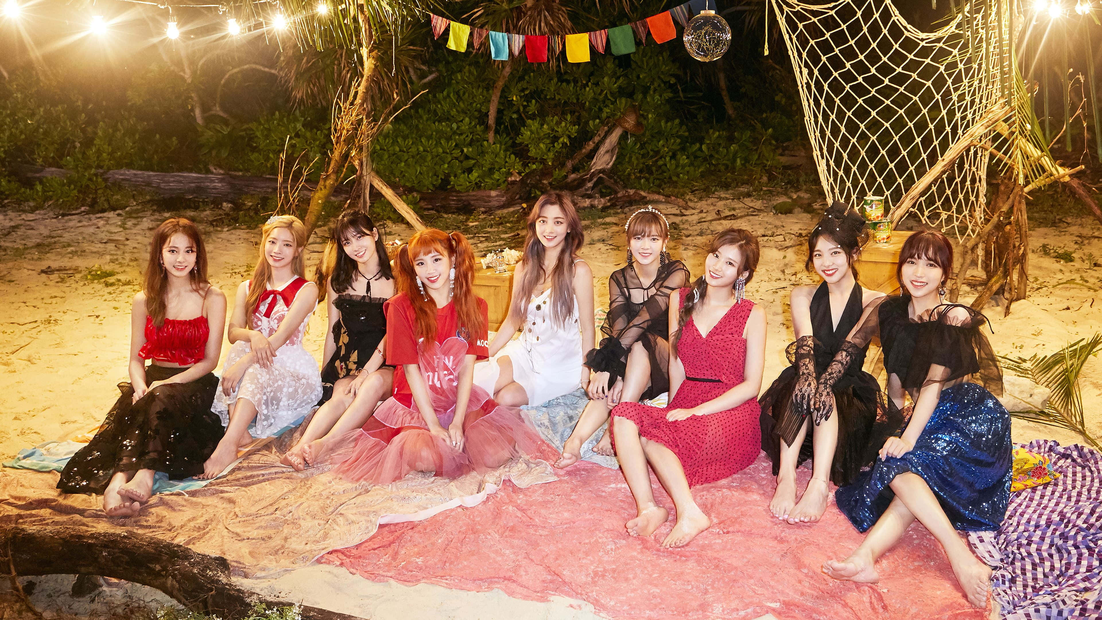 Twice: Сенсационната кей-поп група от Южна Корея Тапет