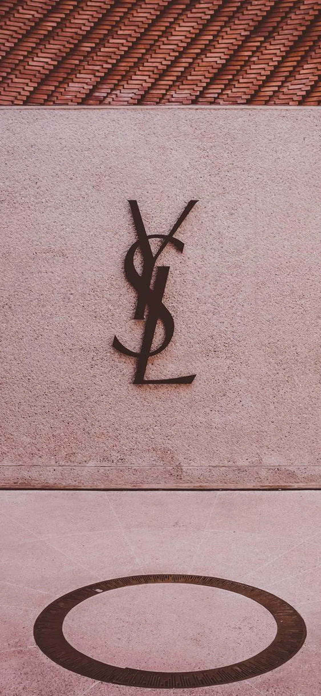 Ysl фон Тапет