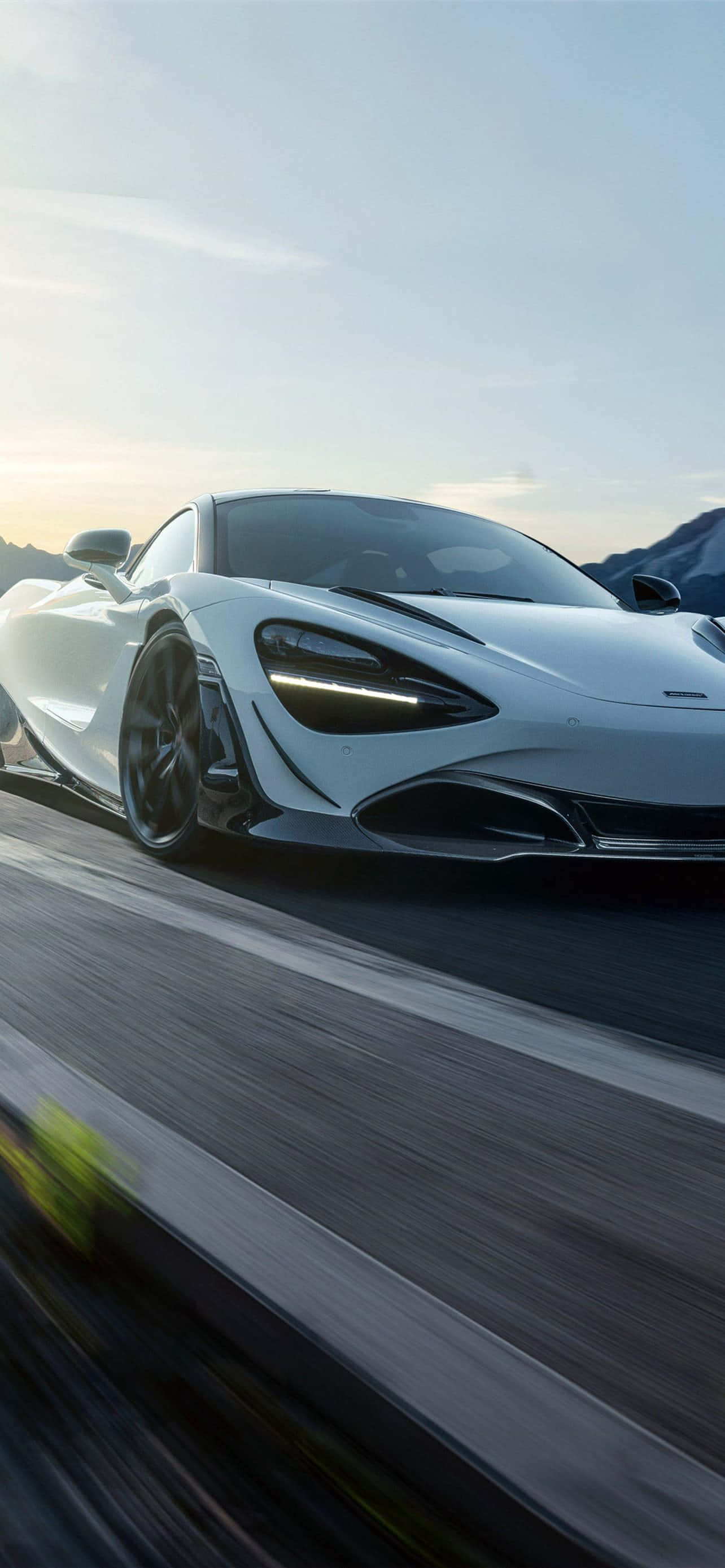 Възвишения Cool McLaren Тапет