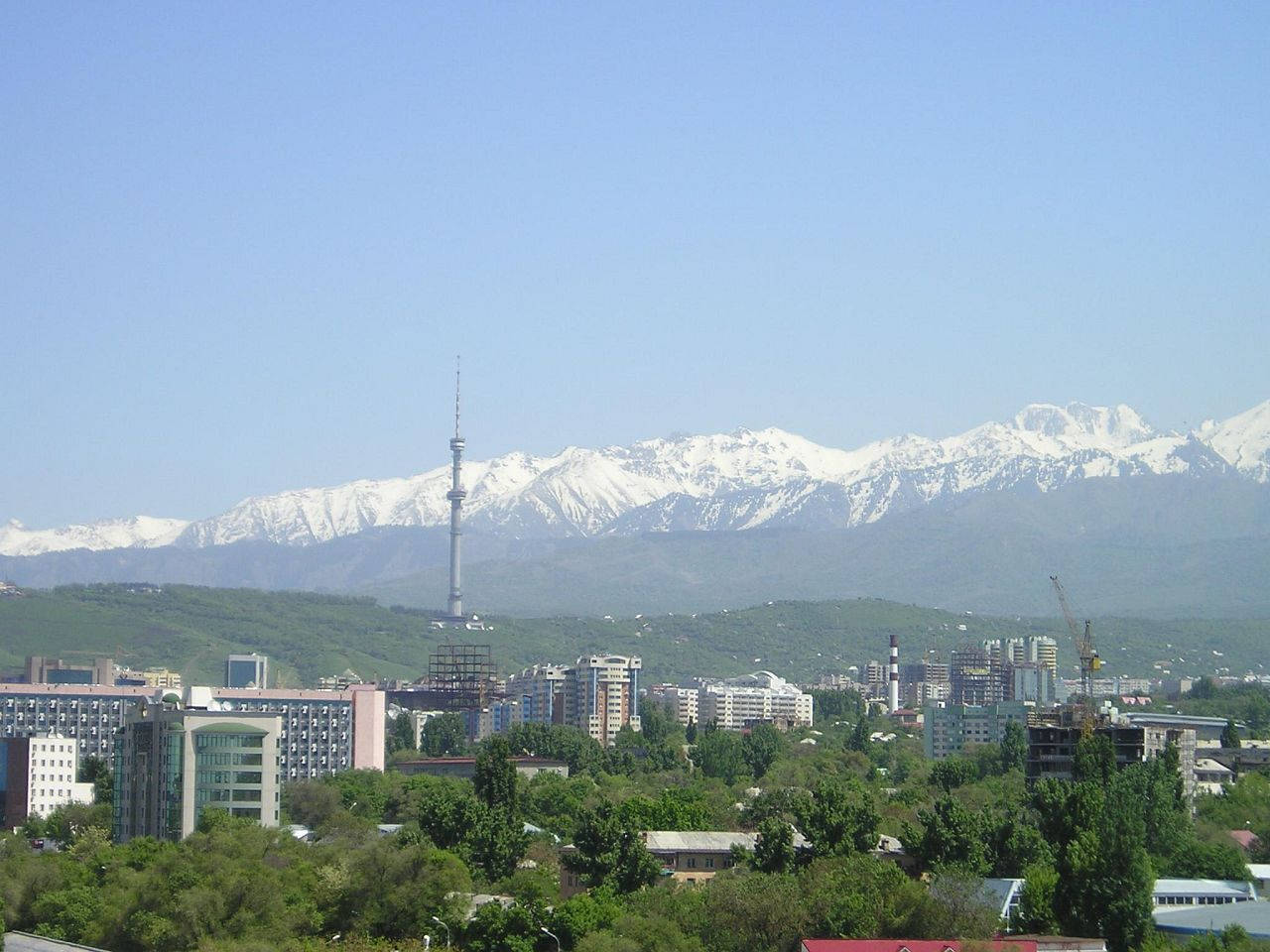 Град Алмати, Казахстан Тапет